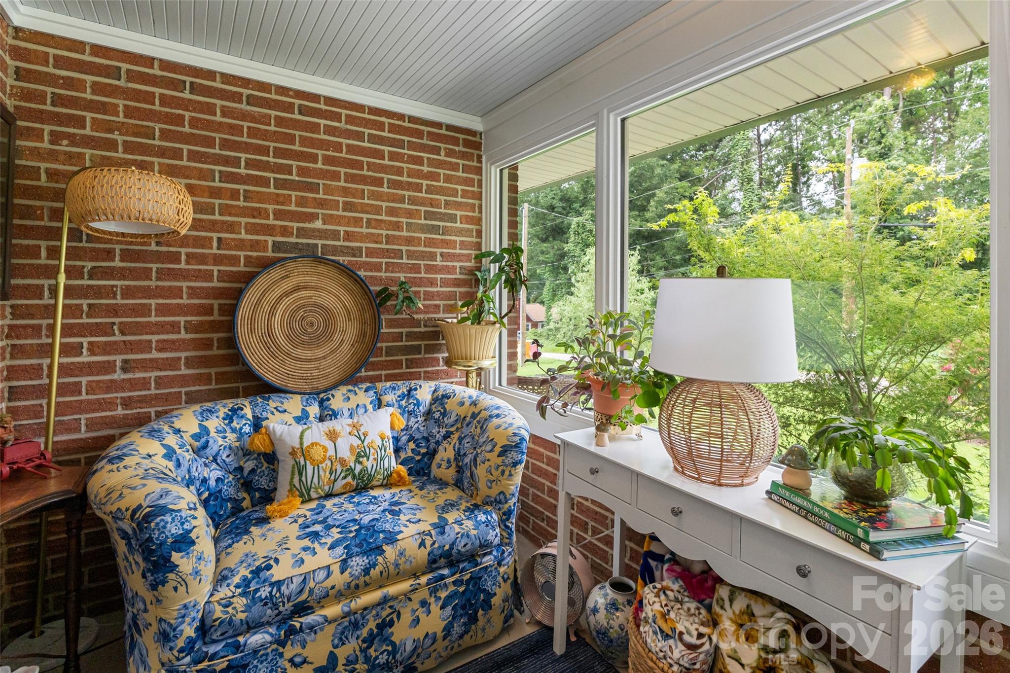 1101 Rosewood Avenue Property Photo 30