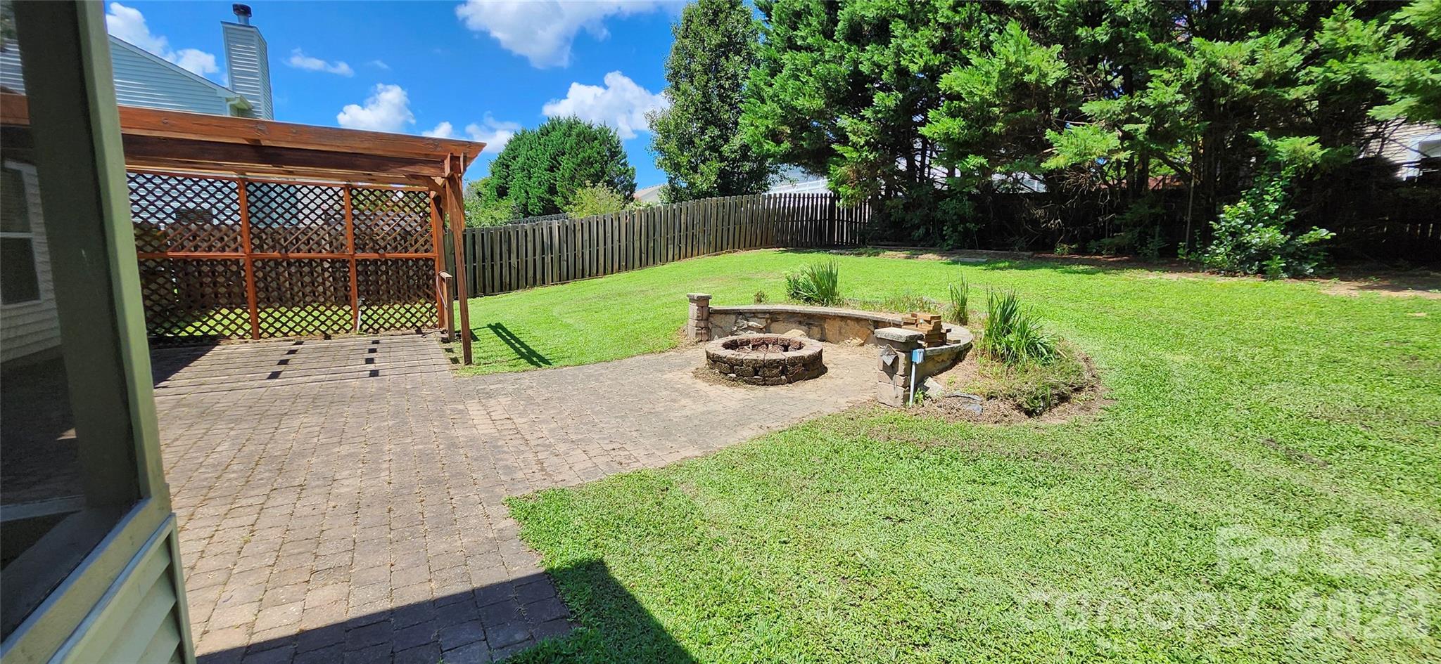 3792 Shasta Circle Property Photo 5