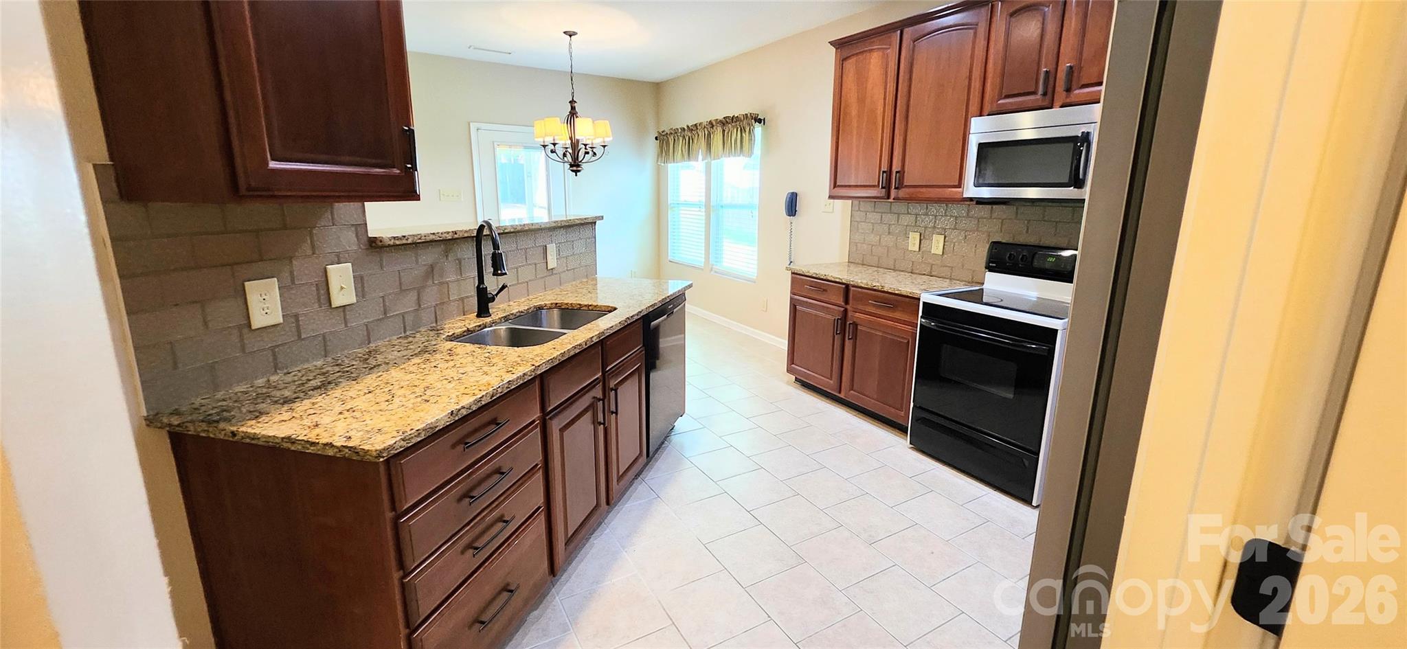 3792 Shasta Circle Property Photo 13