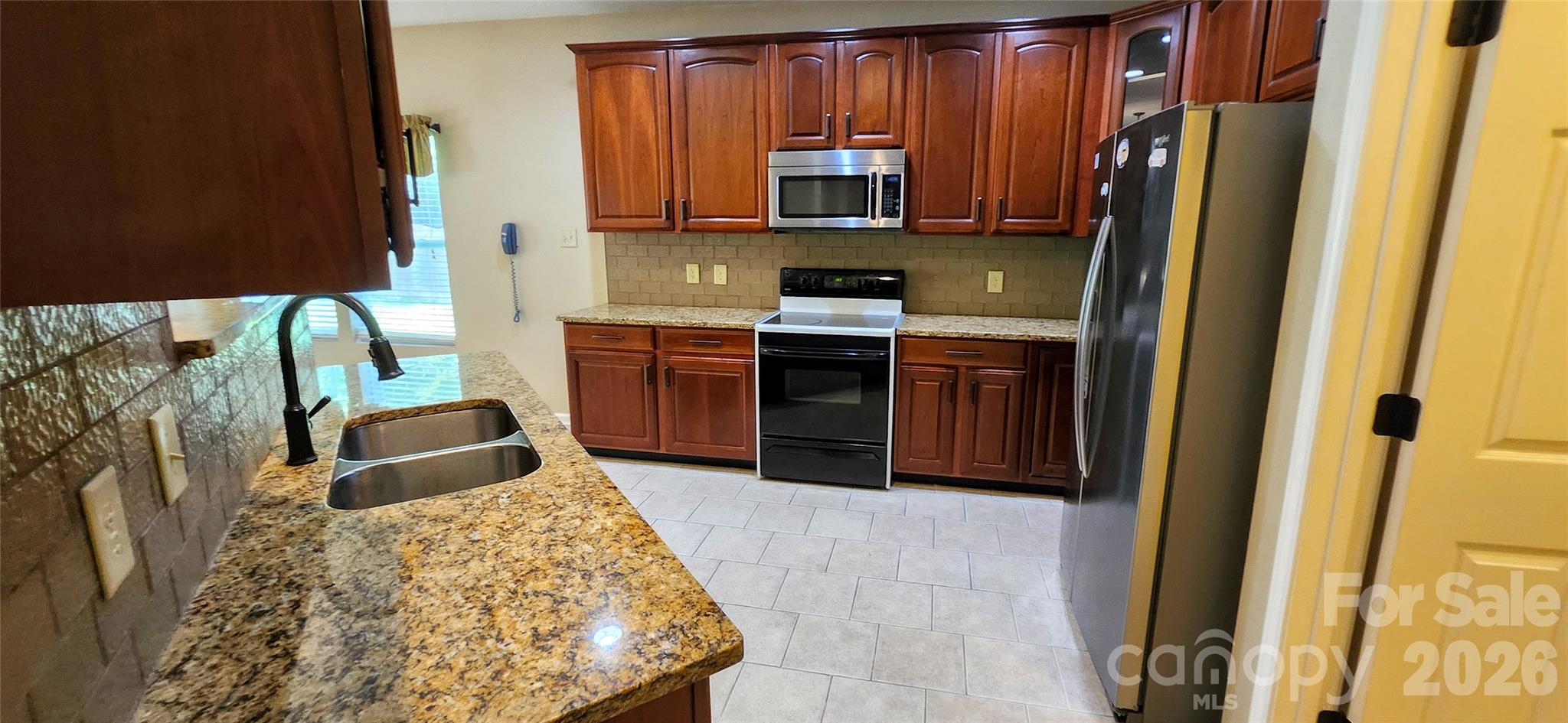 3792 Shasta Circle Property Photo 14