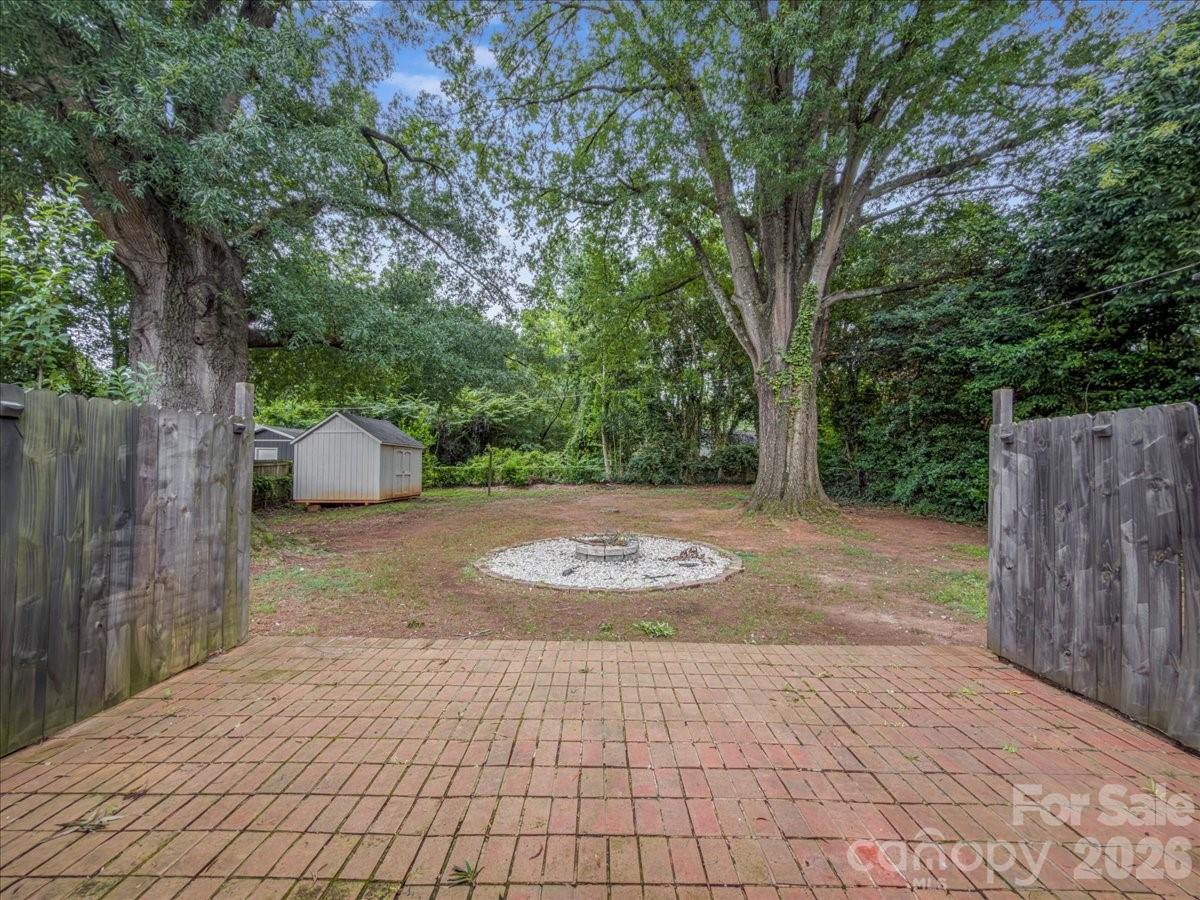 1926 Tyvola Road Property Photo 20