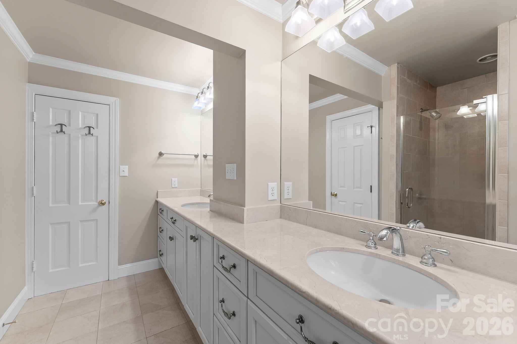 2006 Grey Road Property Photo 22
