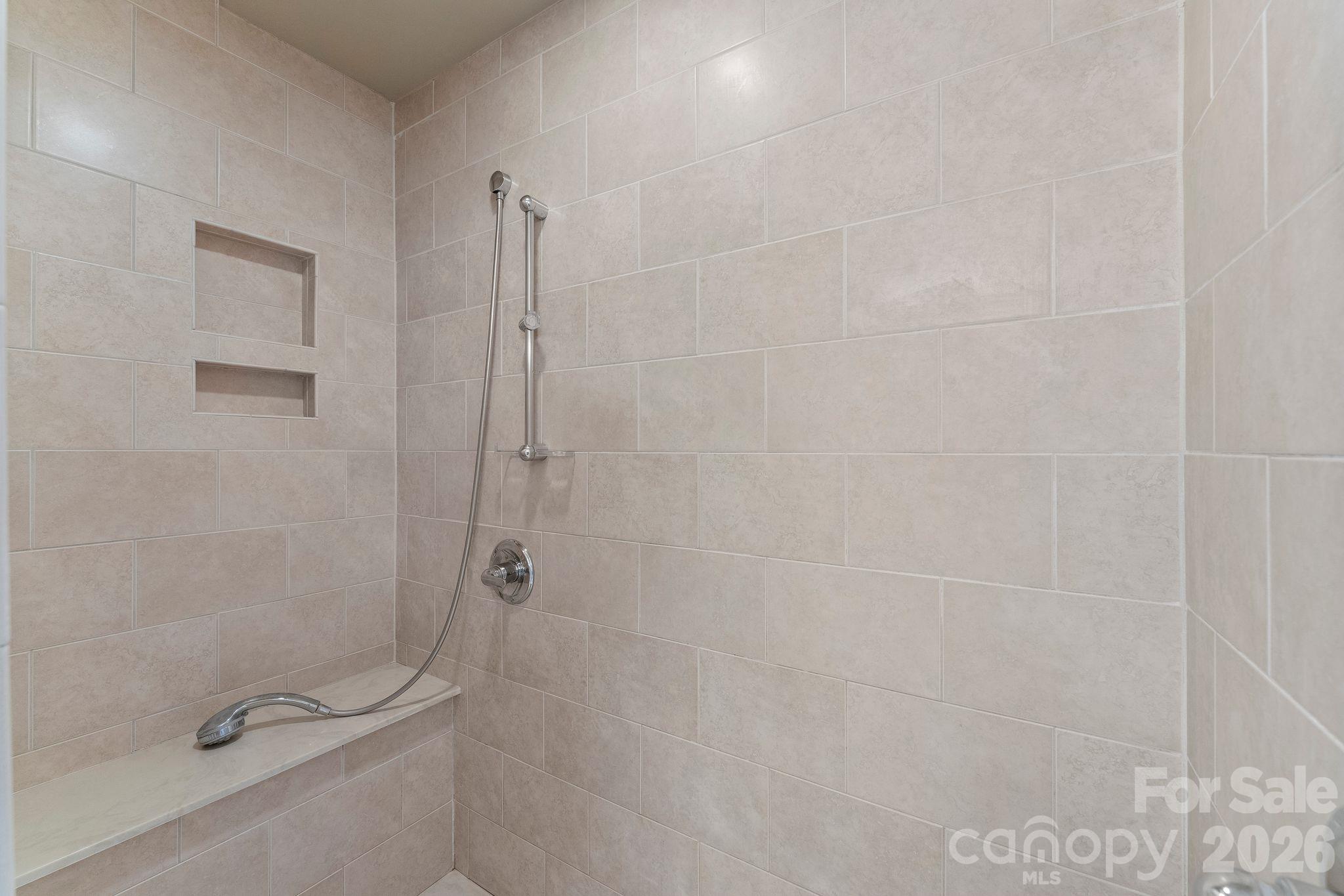 2006 Grey Road Property Photo 23