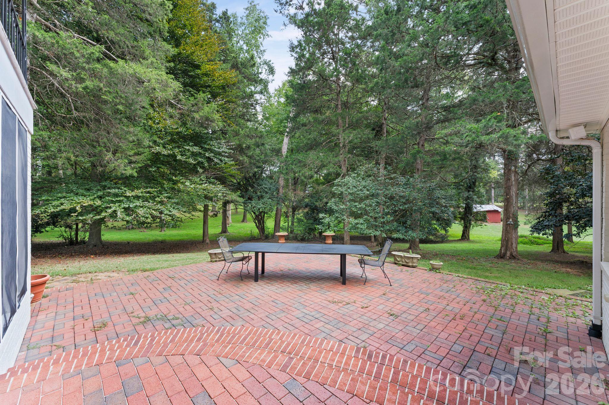 2006 Grey Road Property Photo 32