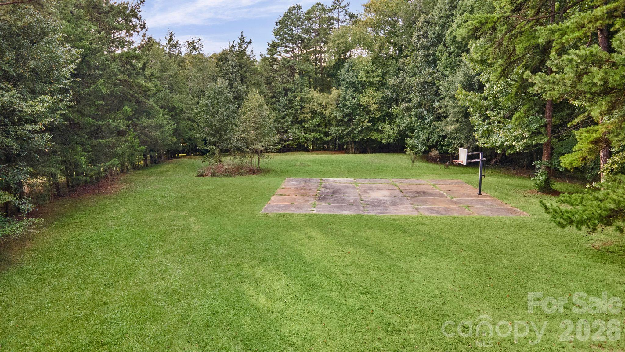 2006 Grey Road Property Photo 36