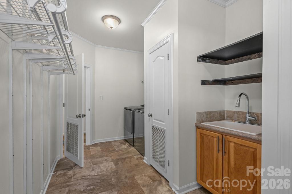 10429 Starwood Drive Property Photo 20