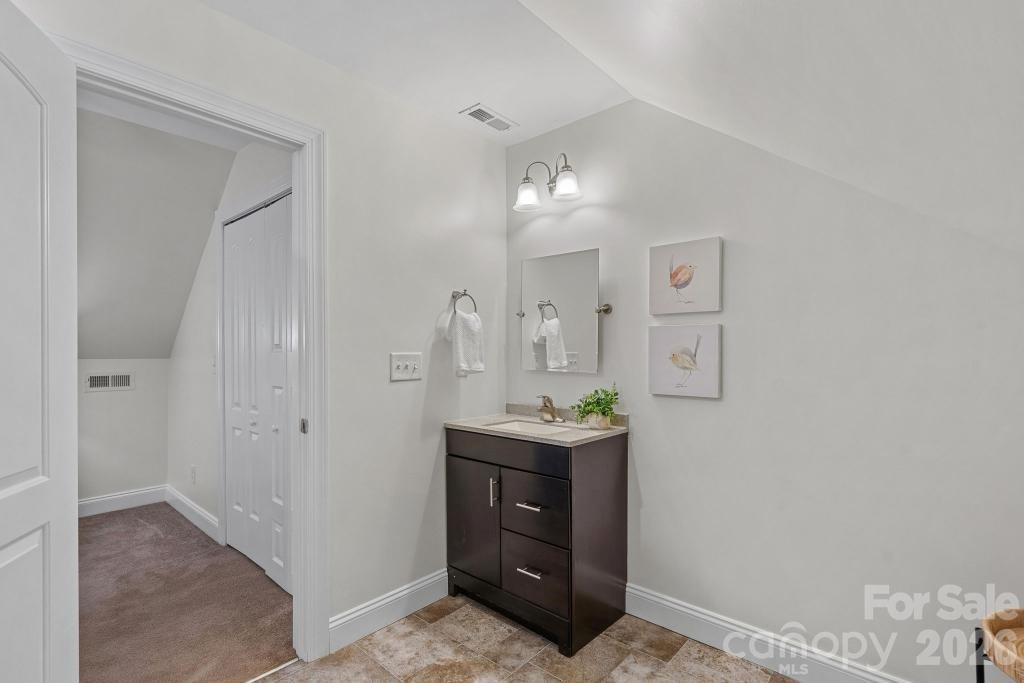 10429 Starwood Drive Property Photo 32