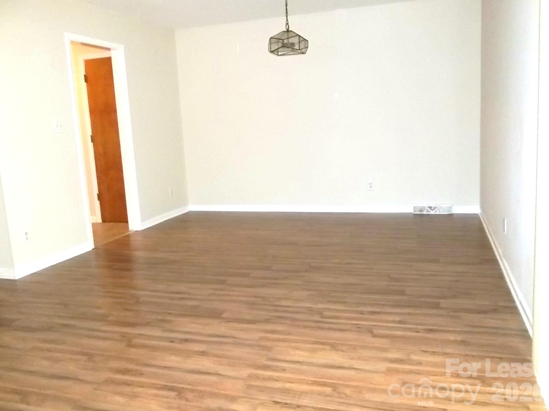 4024 Rosehaven Drive Property Photo 7