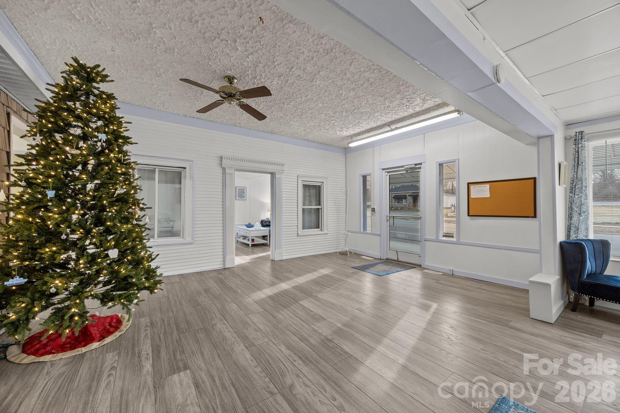 1108 S Salisbury Avenue Property Photo 6
