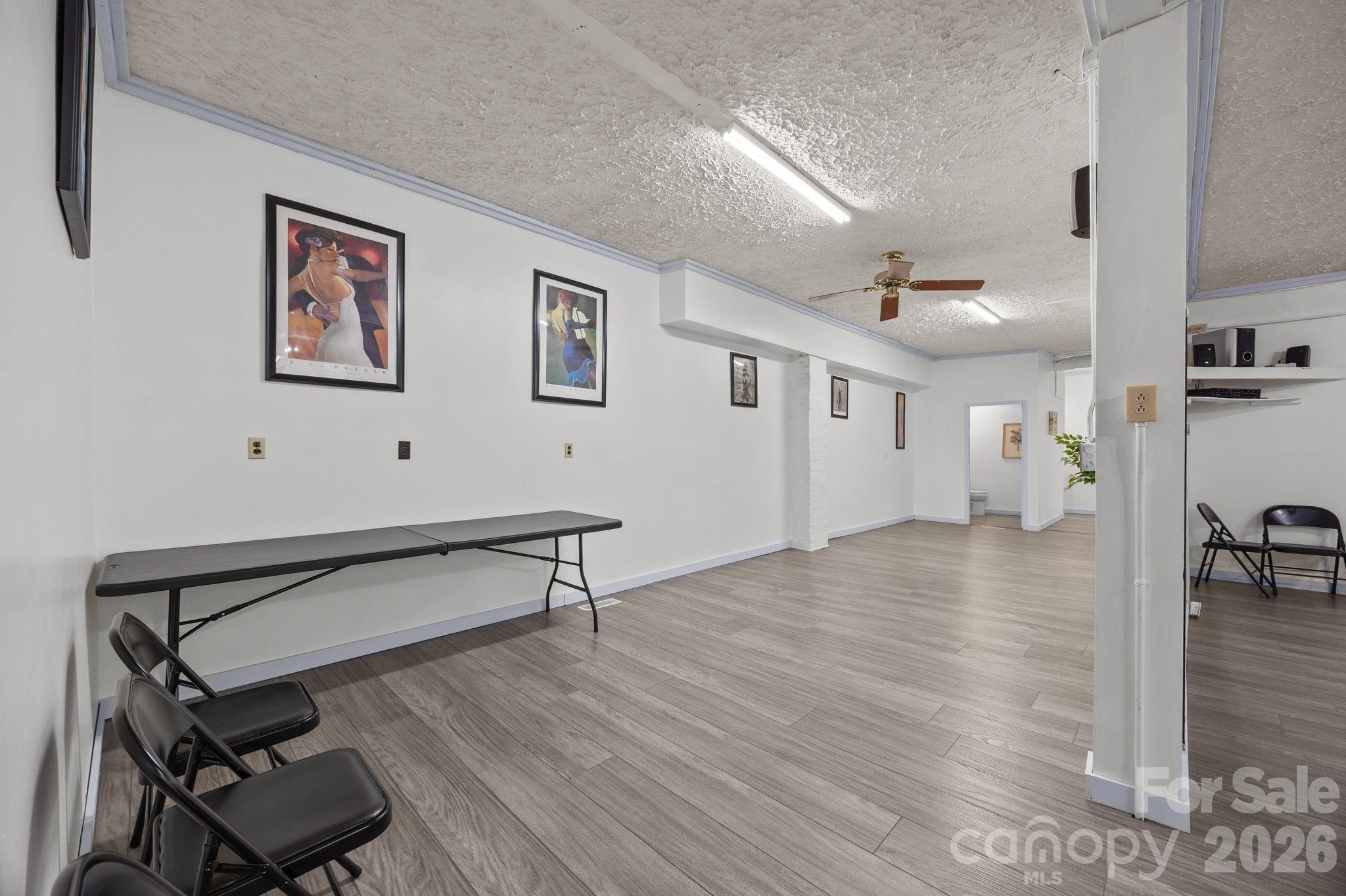 1108 S Salisbury Avenue Property Photo 20