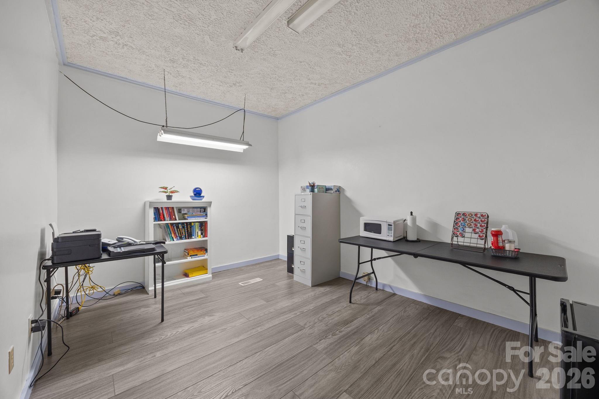 1108 S Salisbury Avenue Property Photo 25
