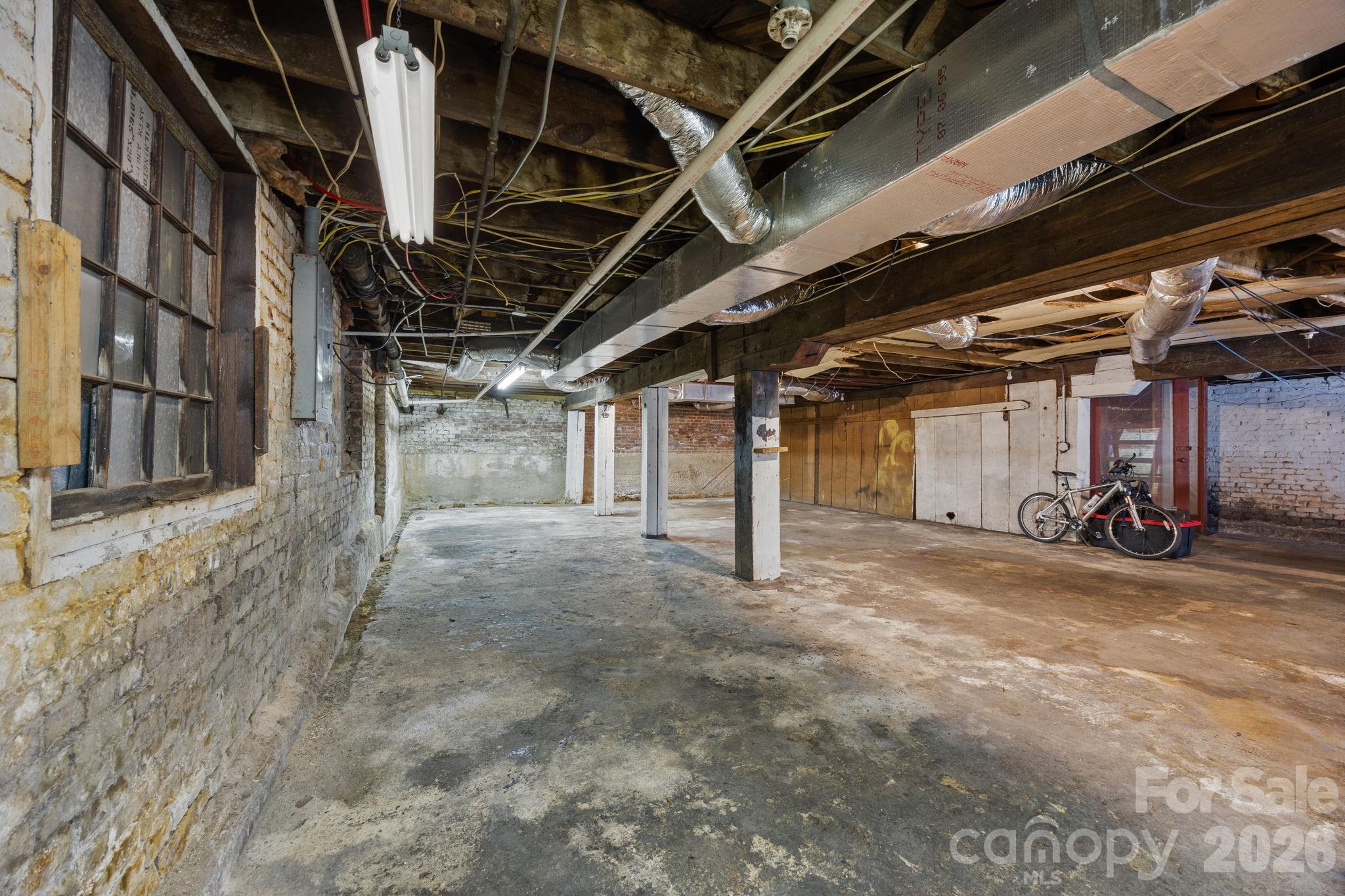 1108 S Salisbury Avenue Property Photo 29