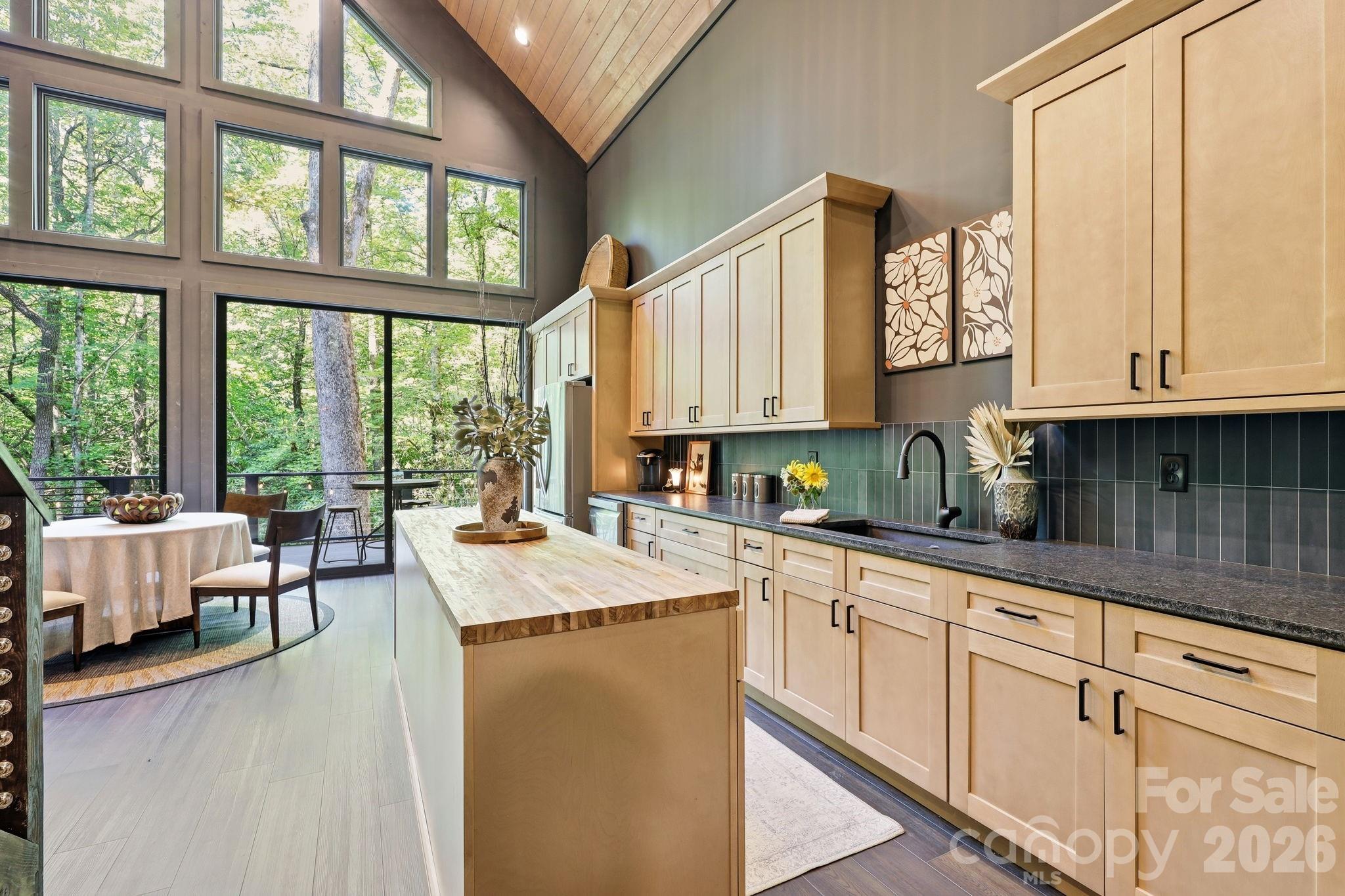 2272 Evans Road Property Photo 1