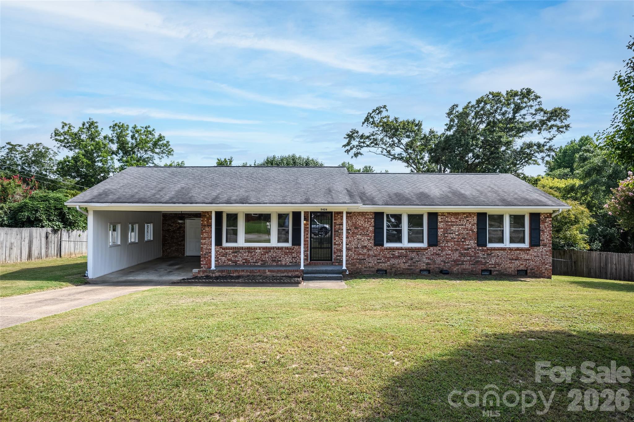 5426 Oakcrest Road