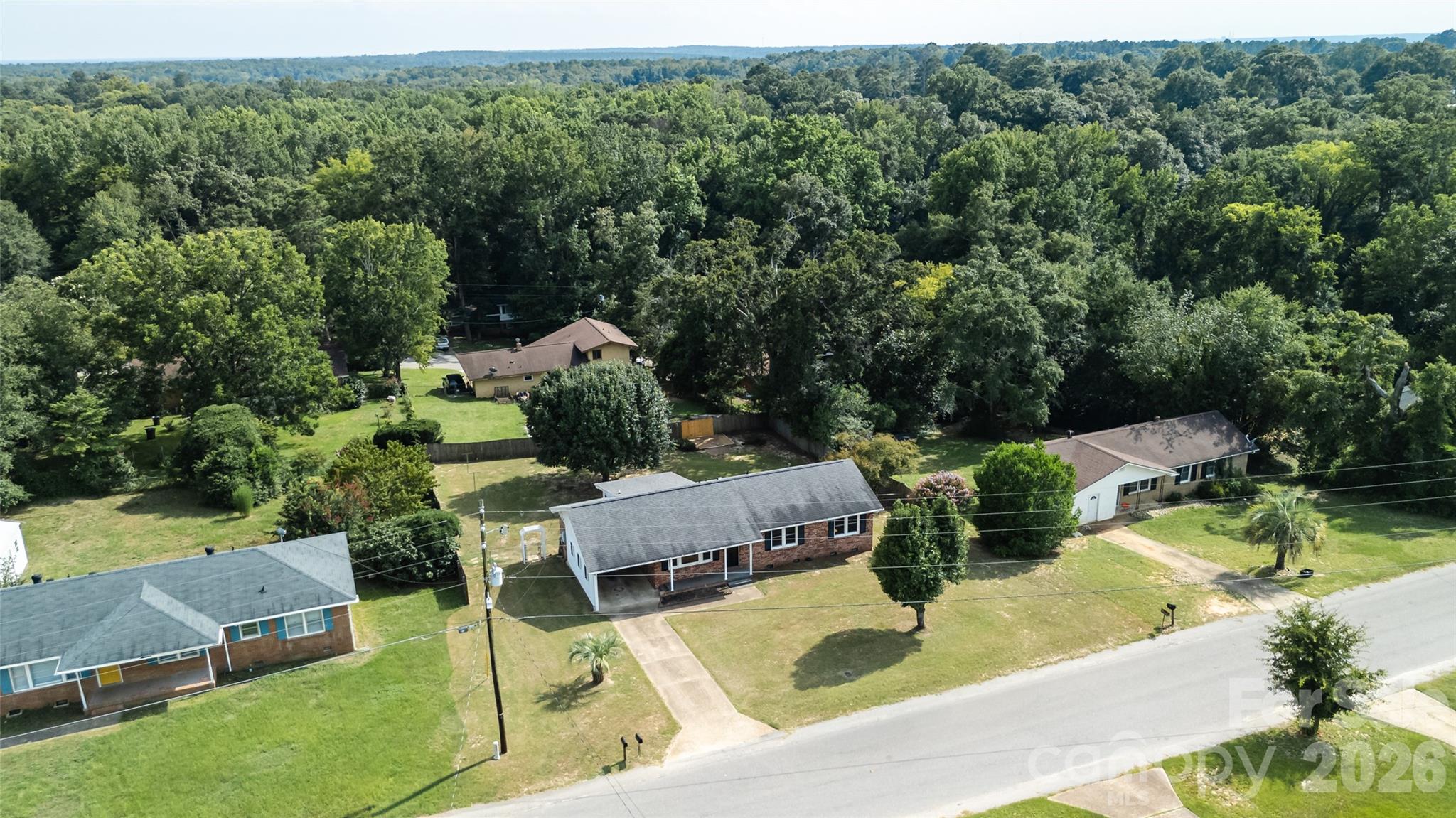 5426 Oakcrest Road Property Photo 4