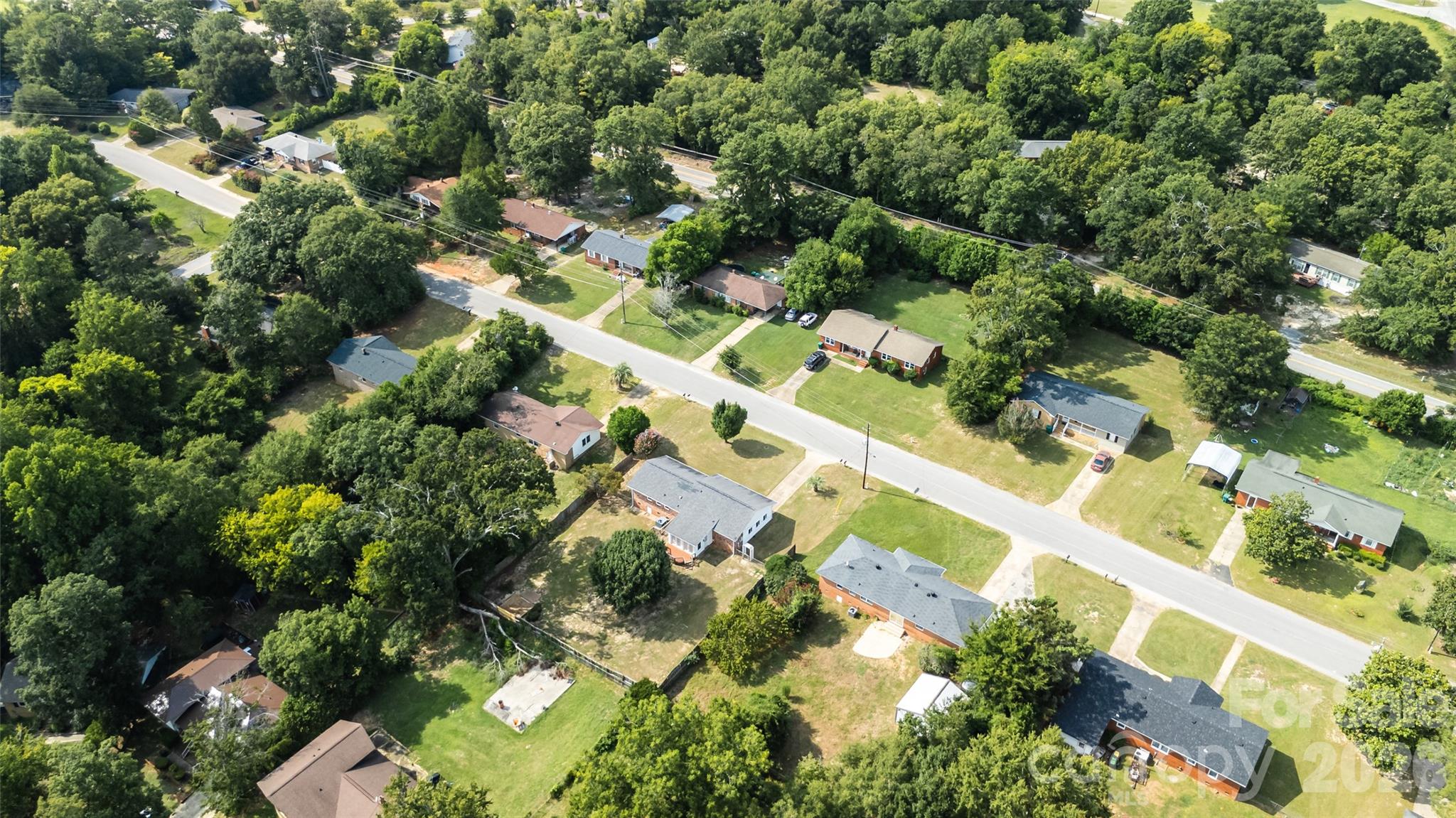 5426 Oakcrest Road Property Photo 8