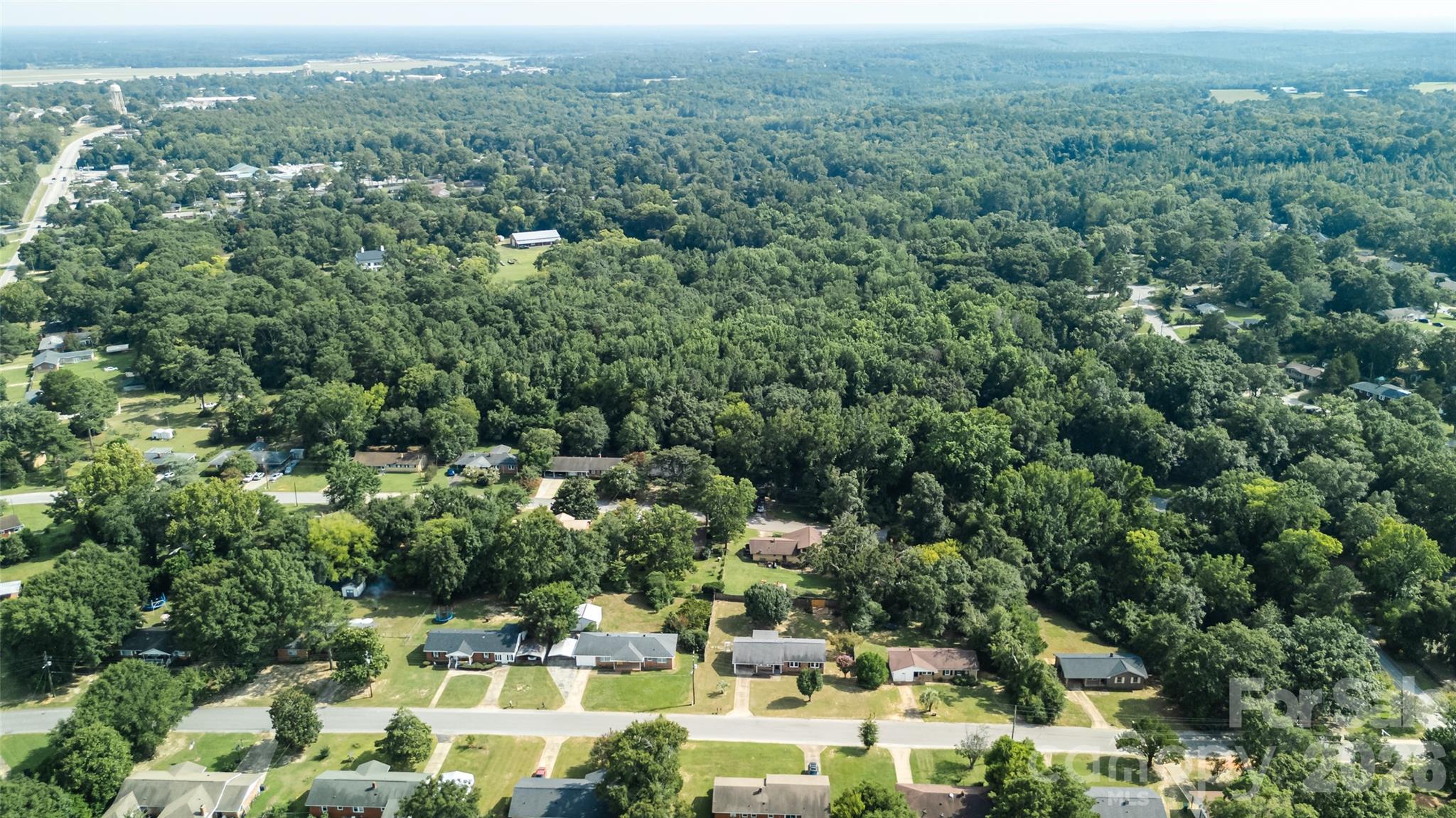 5426 Oakcrest Road Property Photo 10