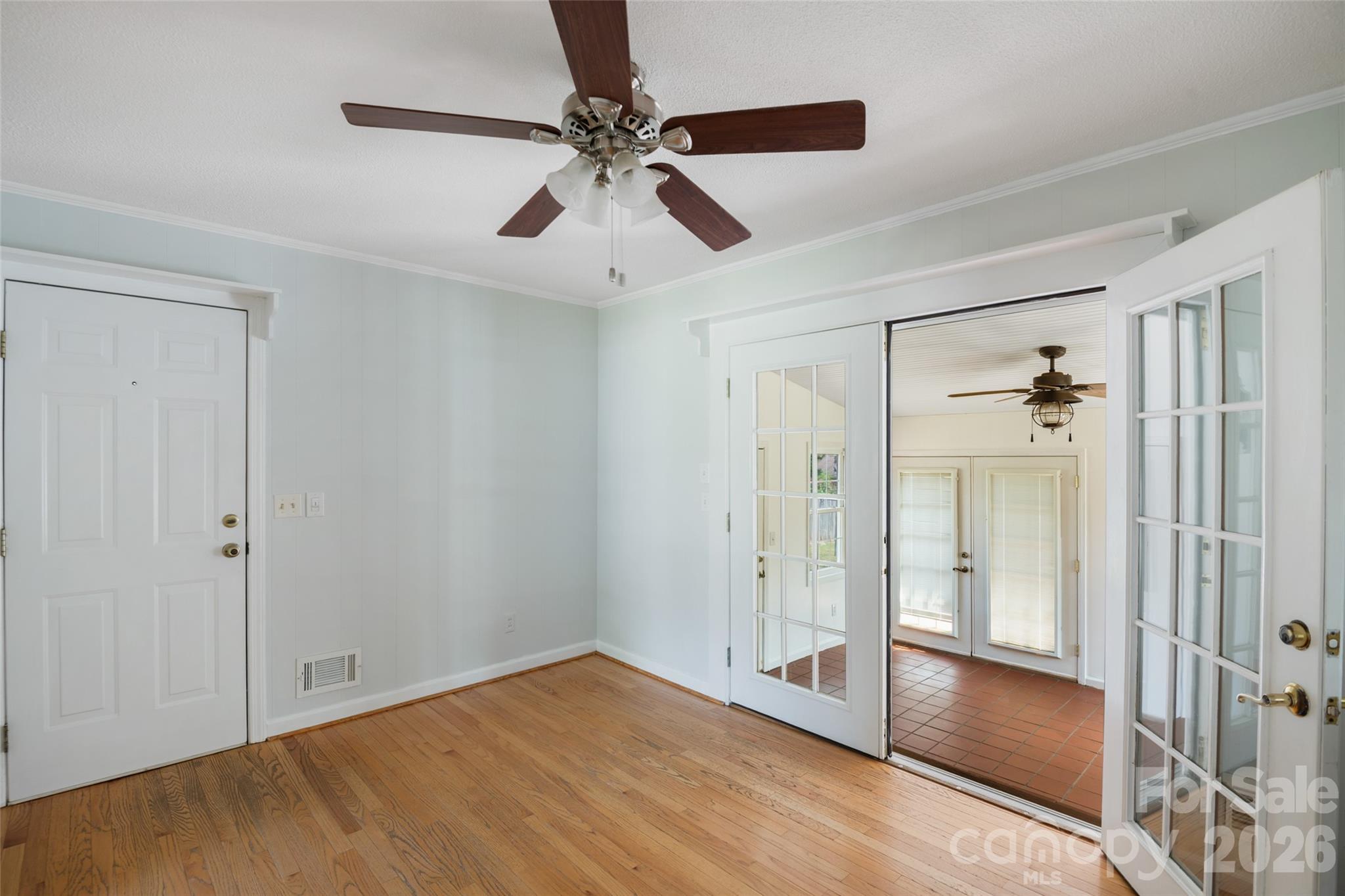 5426 Oakcrest Road Property Photo 17