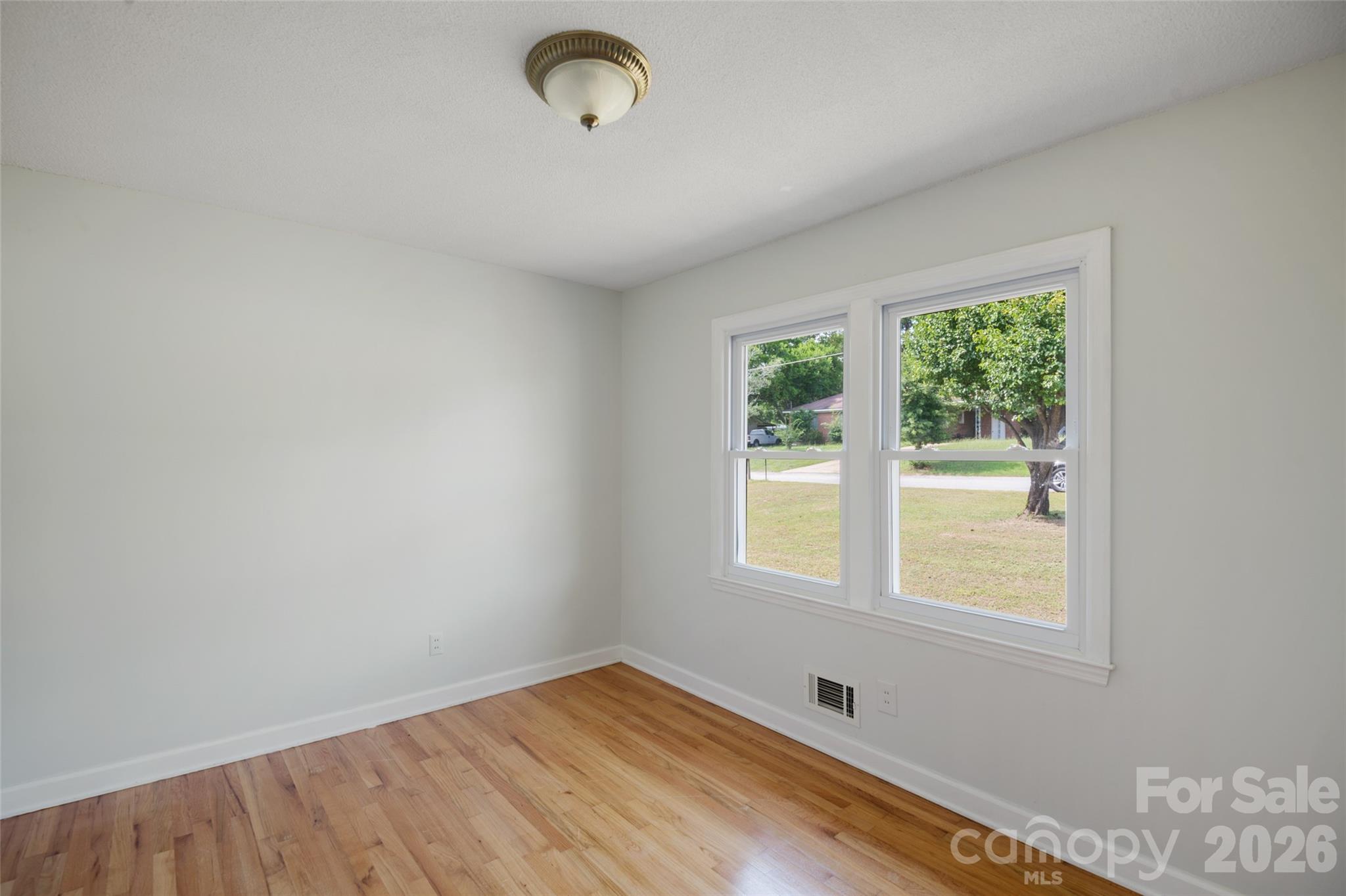 5426 Oakcrest Road Property Photo 27