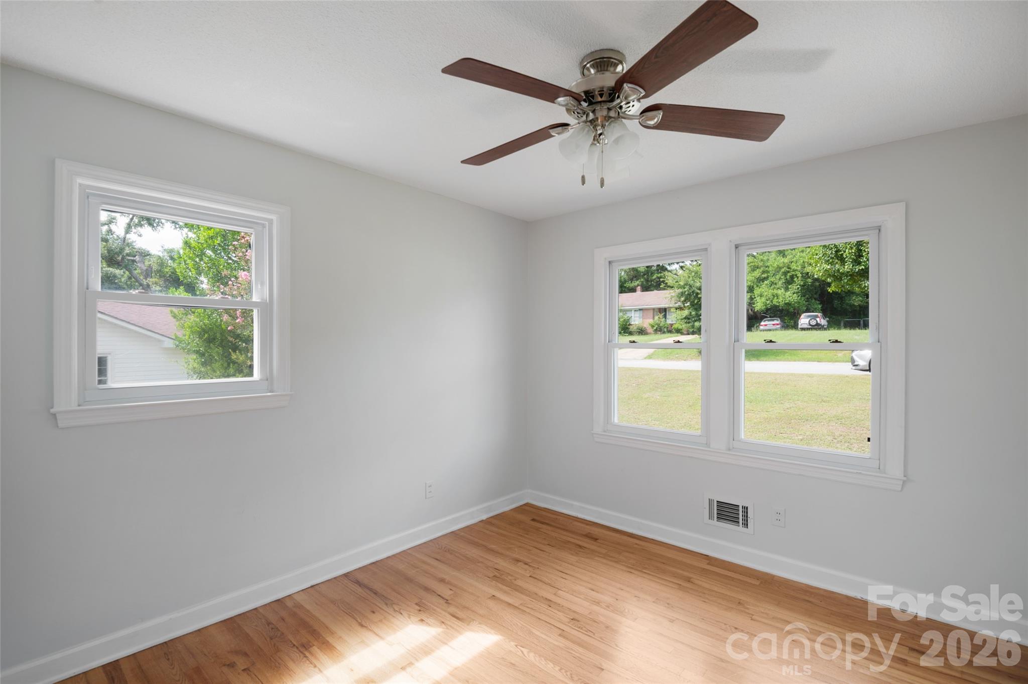 5426 Oakcrest Road Property Photo 31