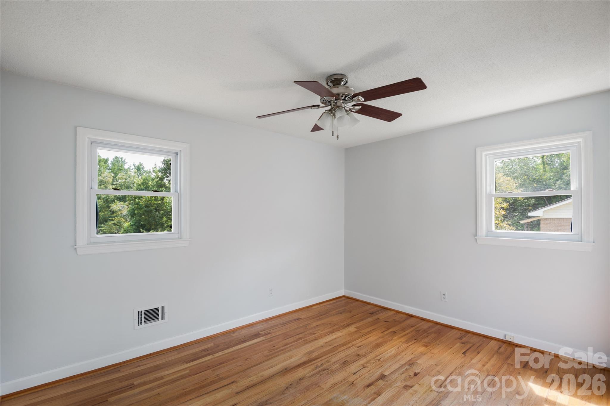 5426 Oakcrest Road Property Photo 33