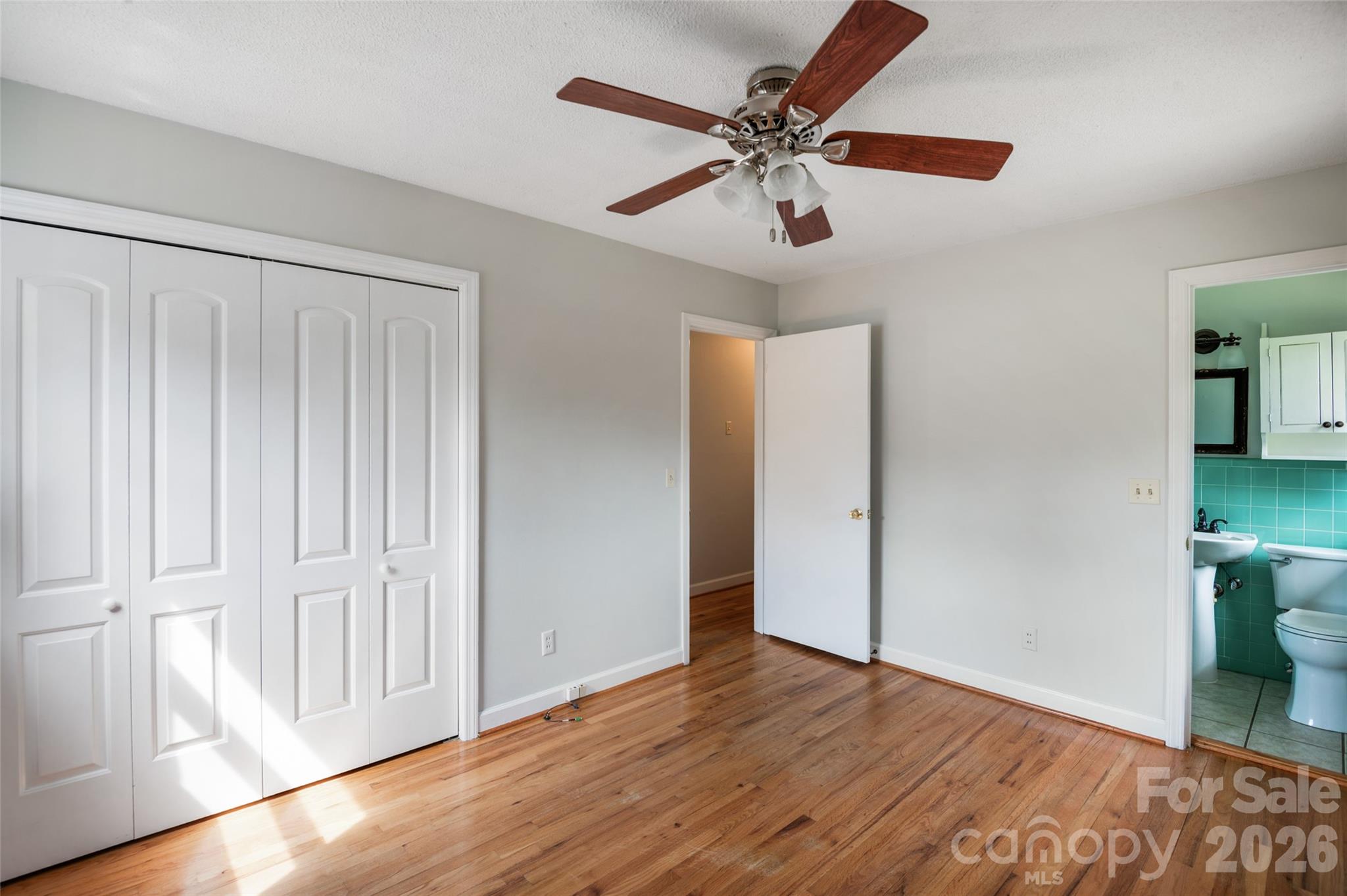 5426 Oakcrest Road Property Photo 34