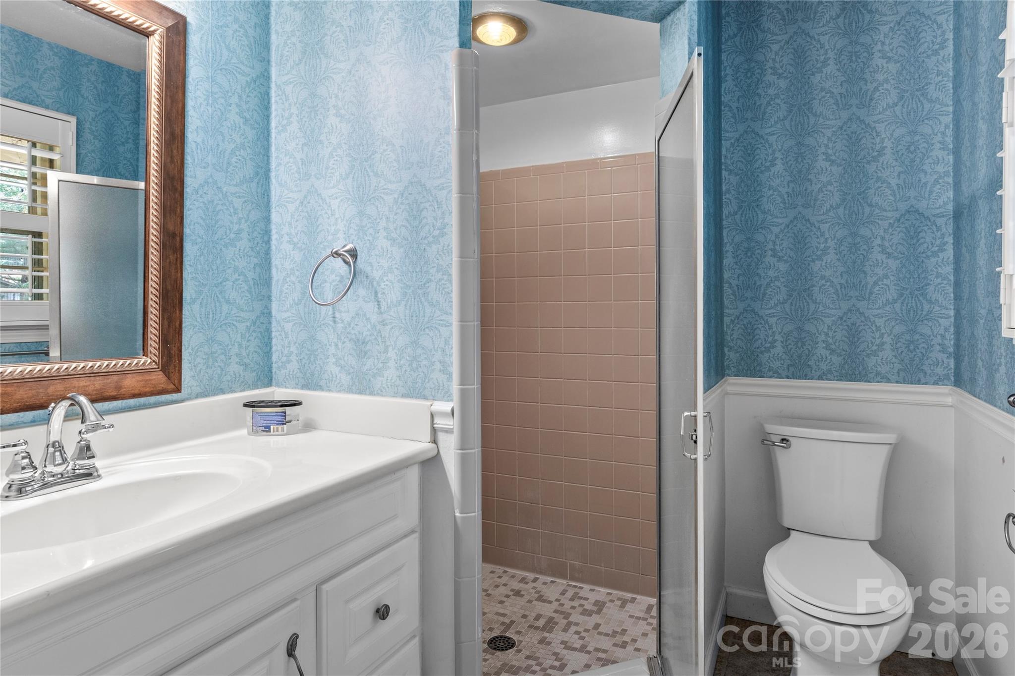 560 Kelway Place Property Photo 21
