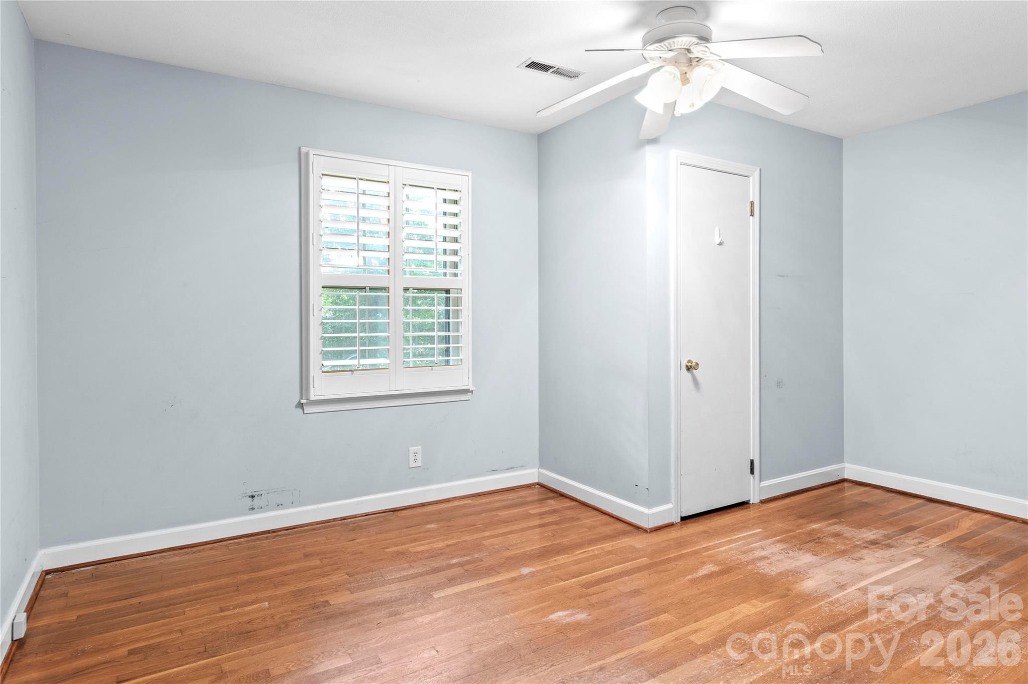 560 Kelway Place Property Photo 26