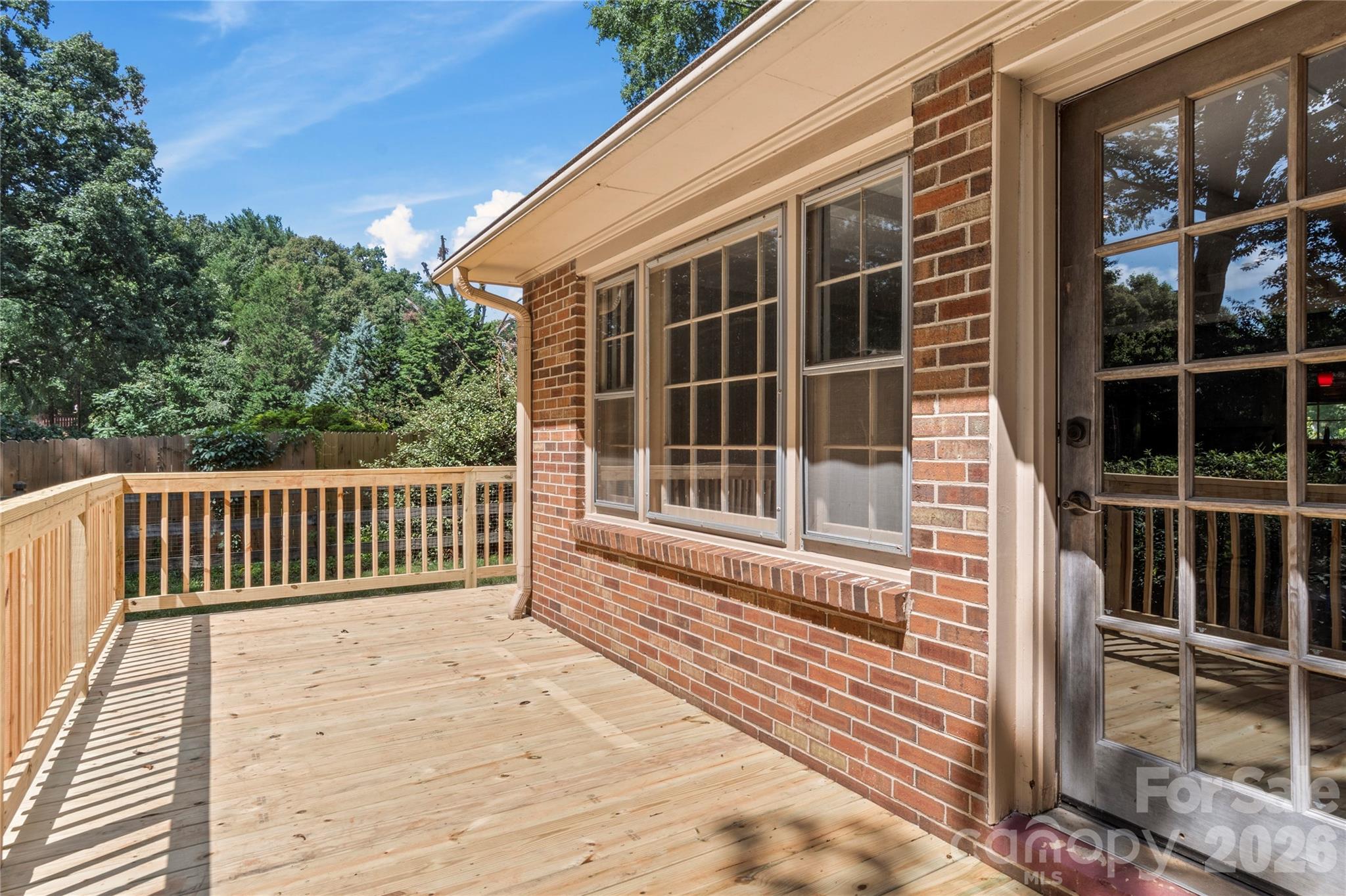 560 Kelway Place Property Photo 29