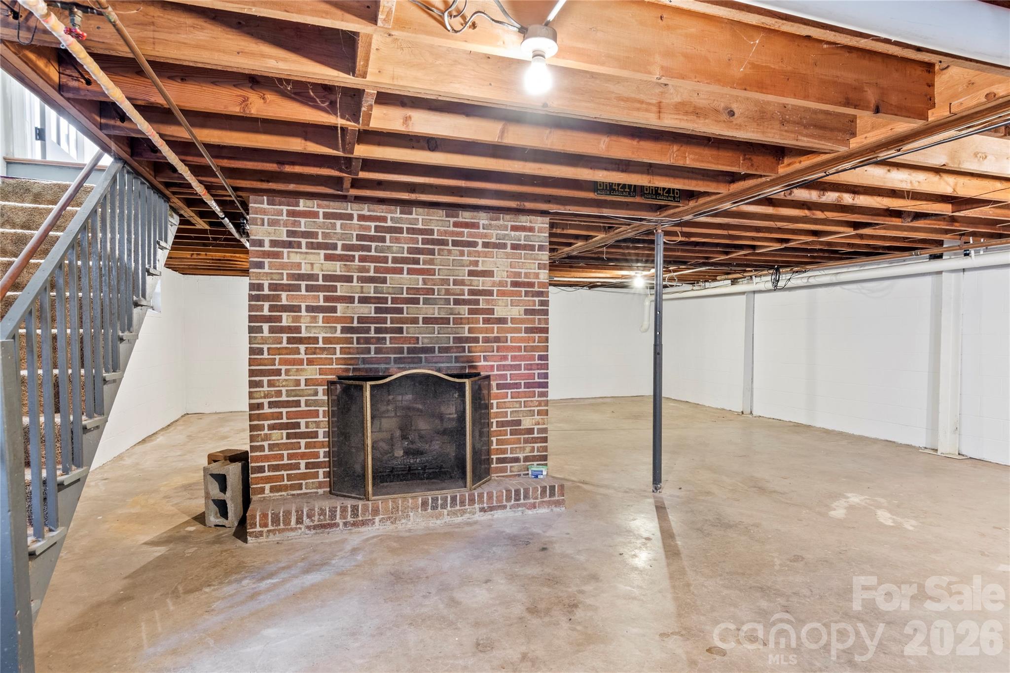 560 Kelway Place Property Photo 34