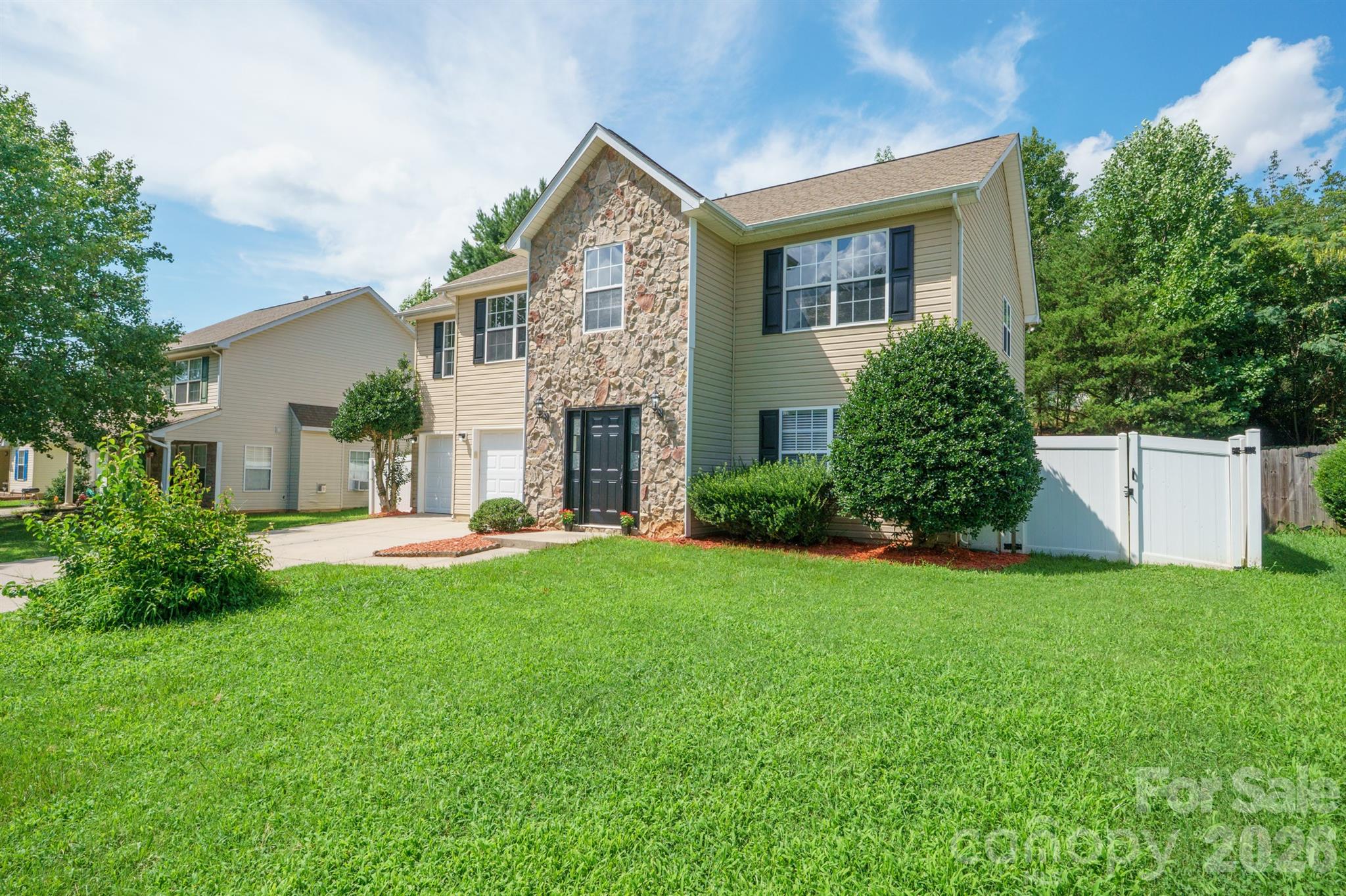 2646 Amber Crest Drive Property Photo 1