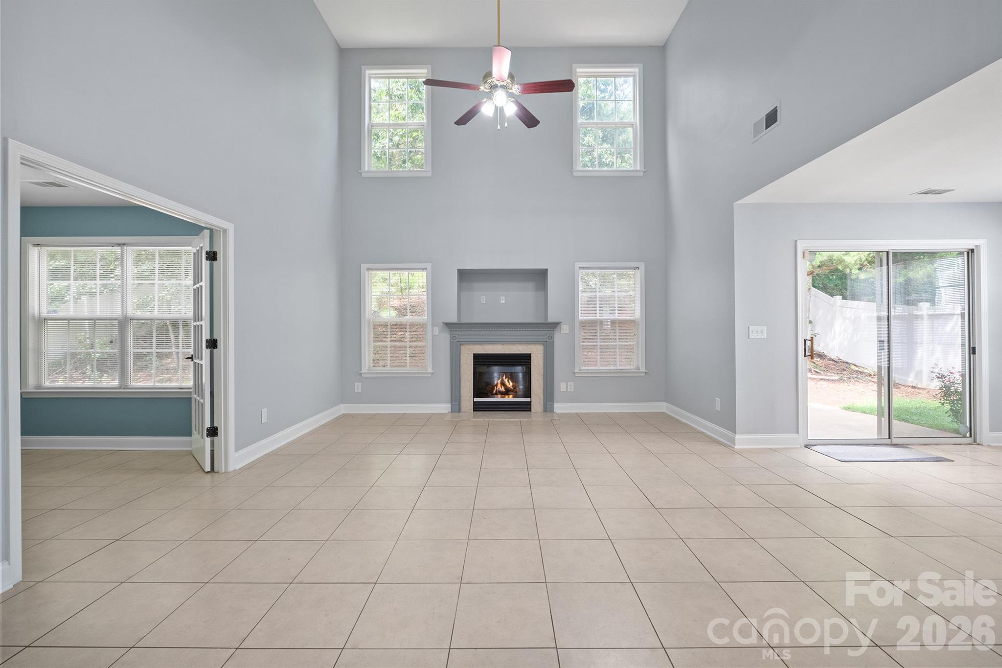 2646 Amber Crest Drive Property Photo 4