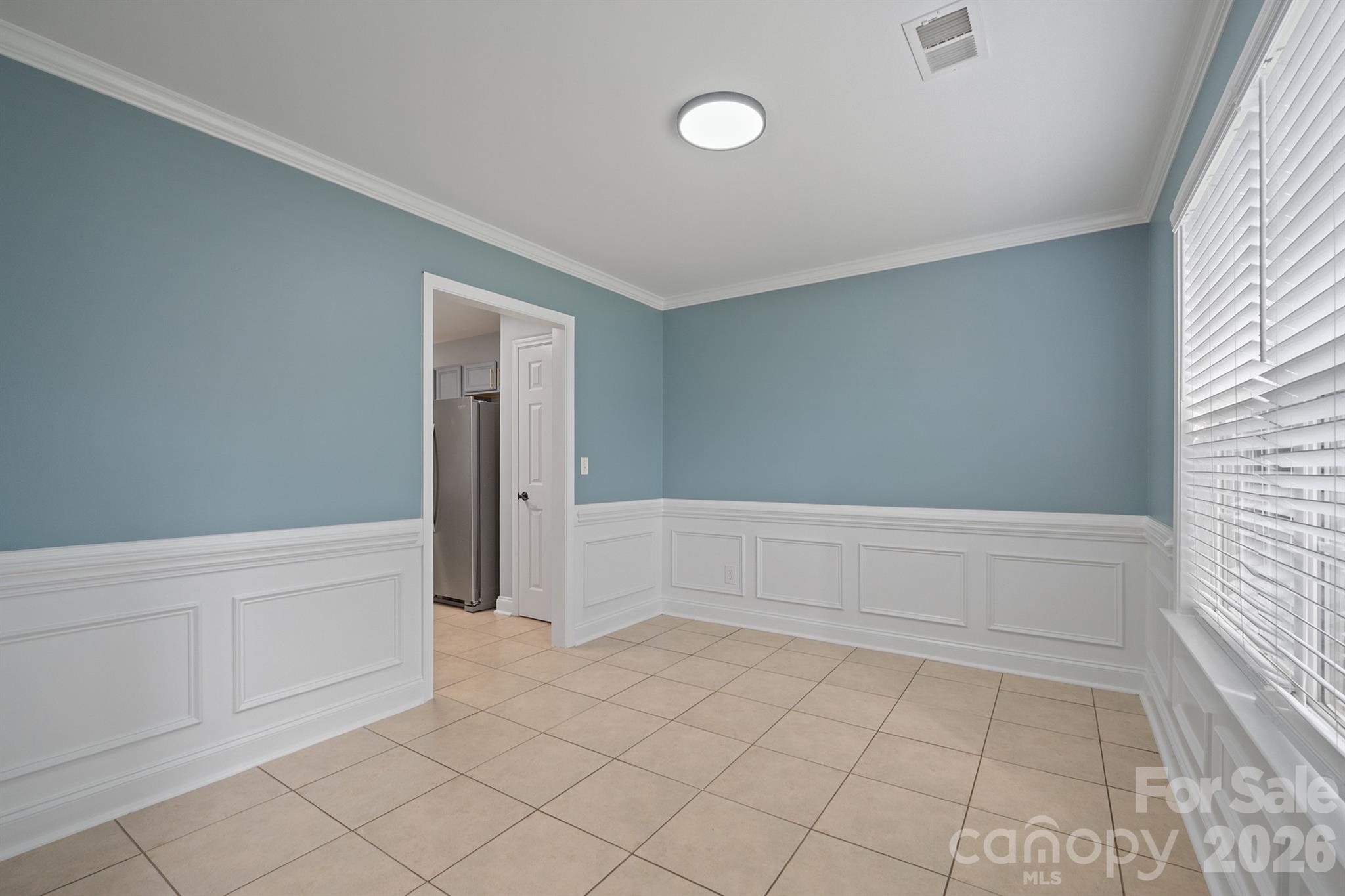 2646 Amber Crest Drive Property Photo 9