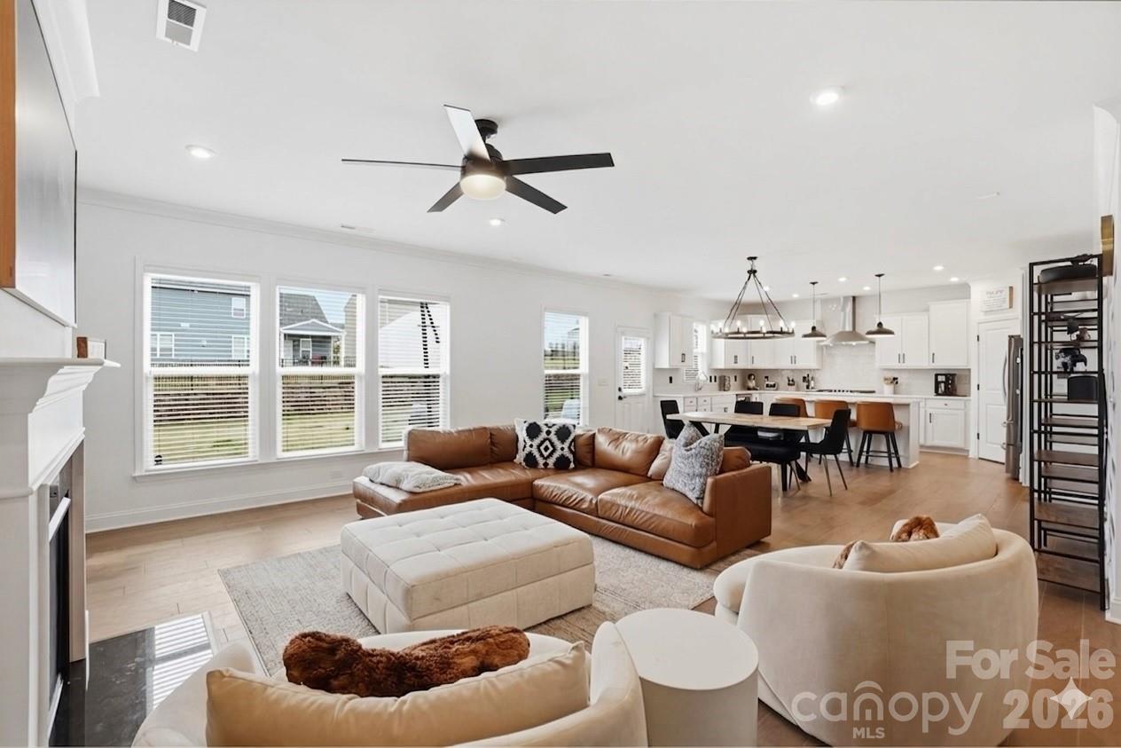 11016 Larkslea Lane Property Photo 14