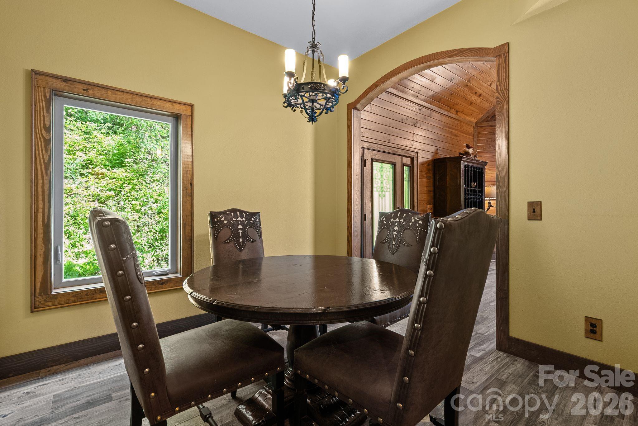 100 Moonshineholler Drive Property Photo 16