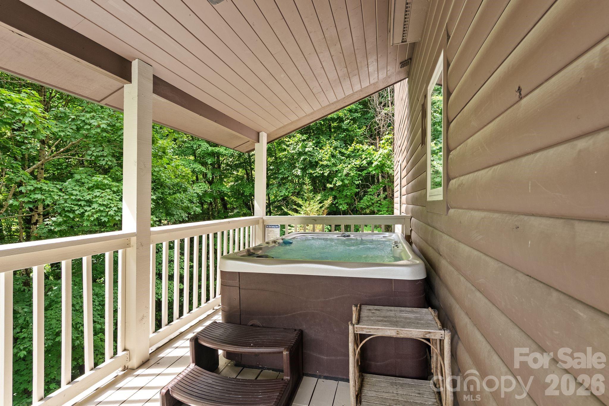 100 Moonshineholler Drive Property Photo 32