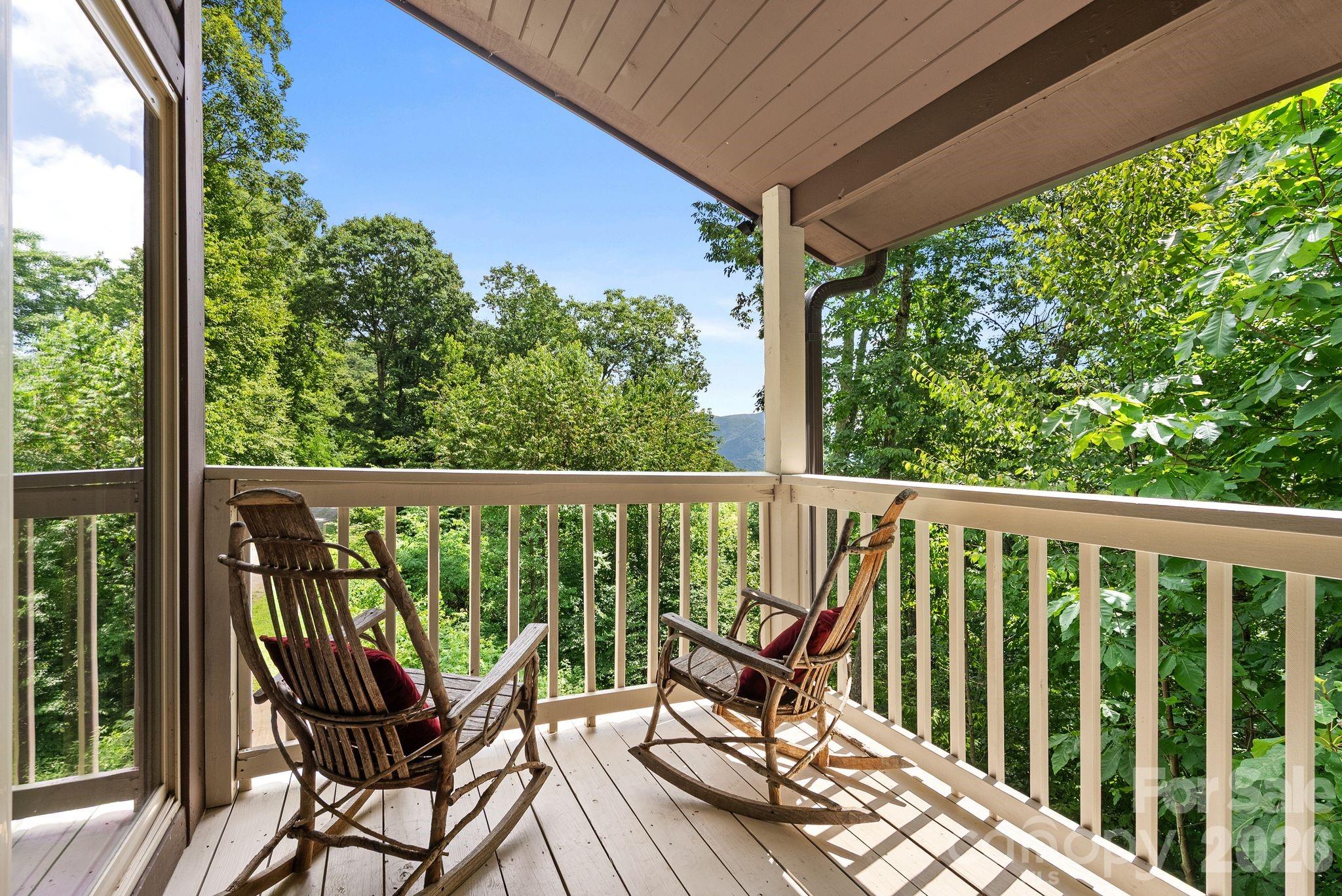 100 Moonshineholler Drive Property Photo 34
