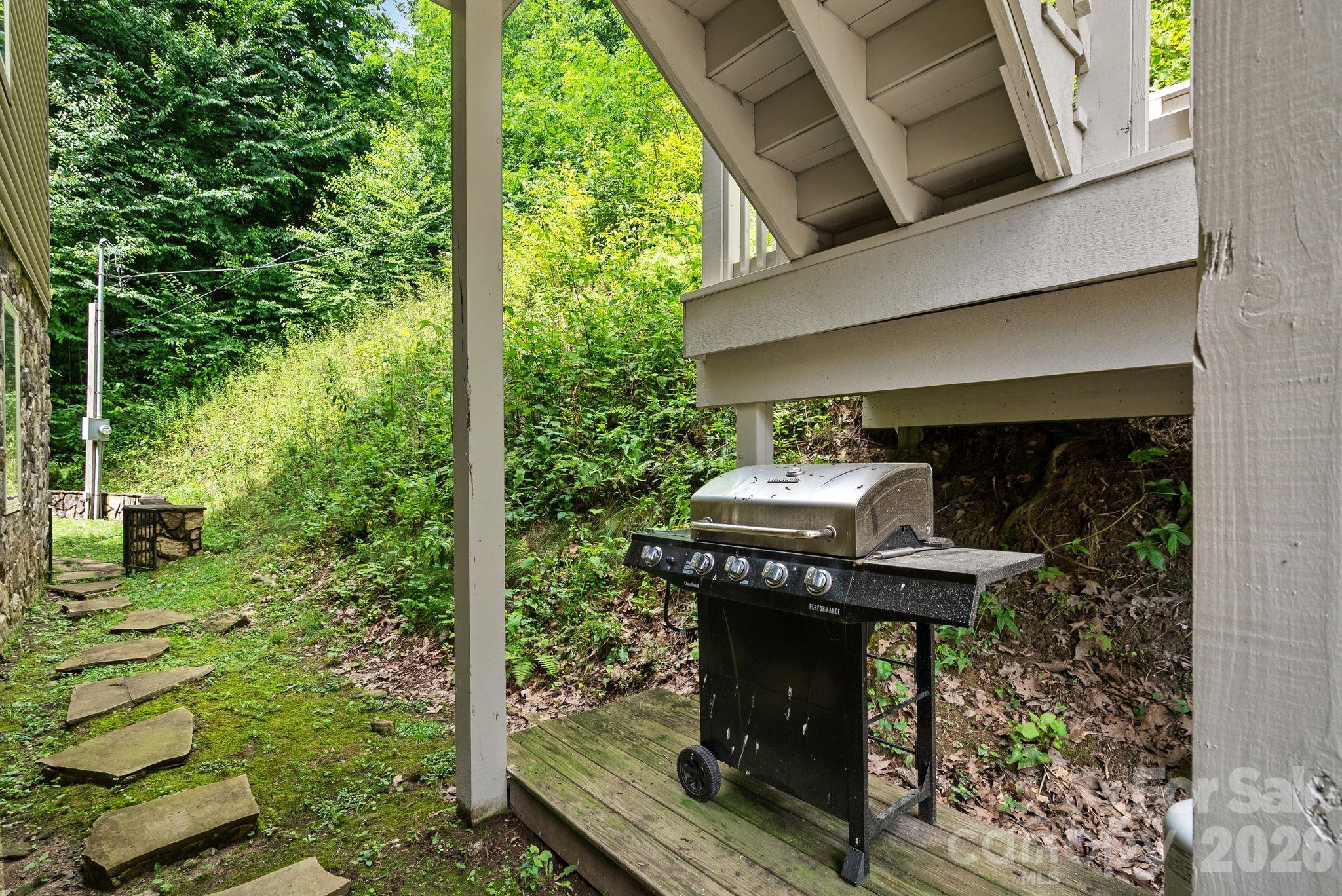100 Moonshineholler Drive Property Photo 40