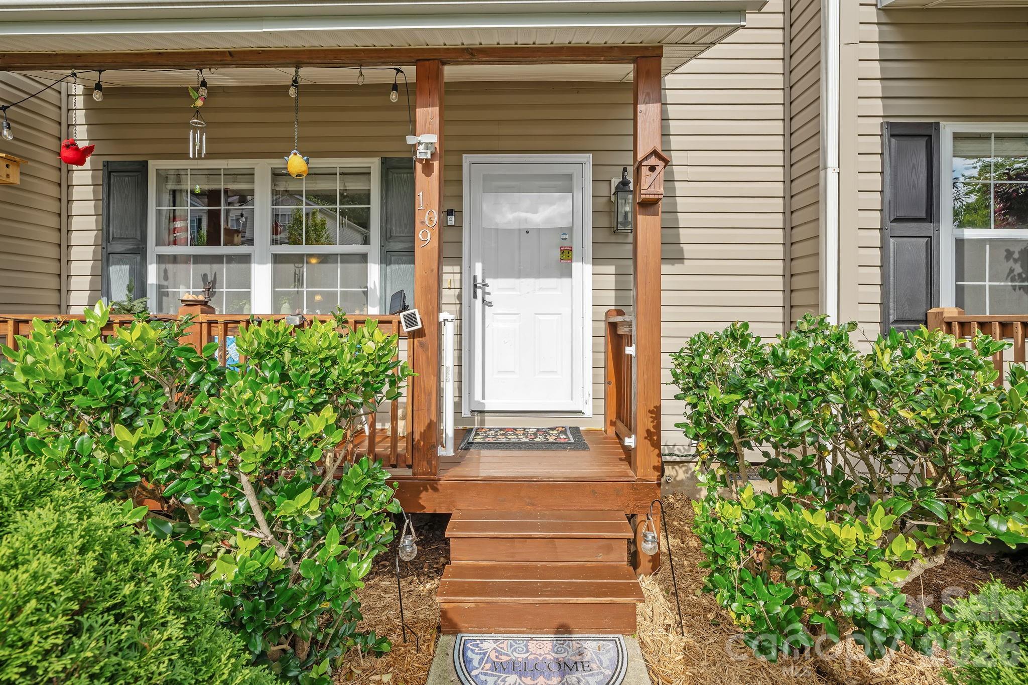109 Loch Haven Road Property Photo 2