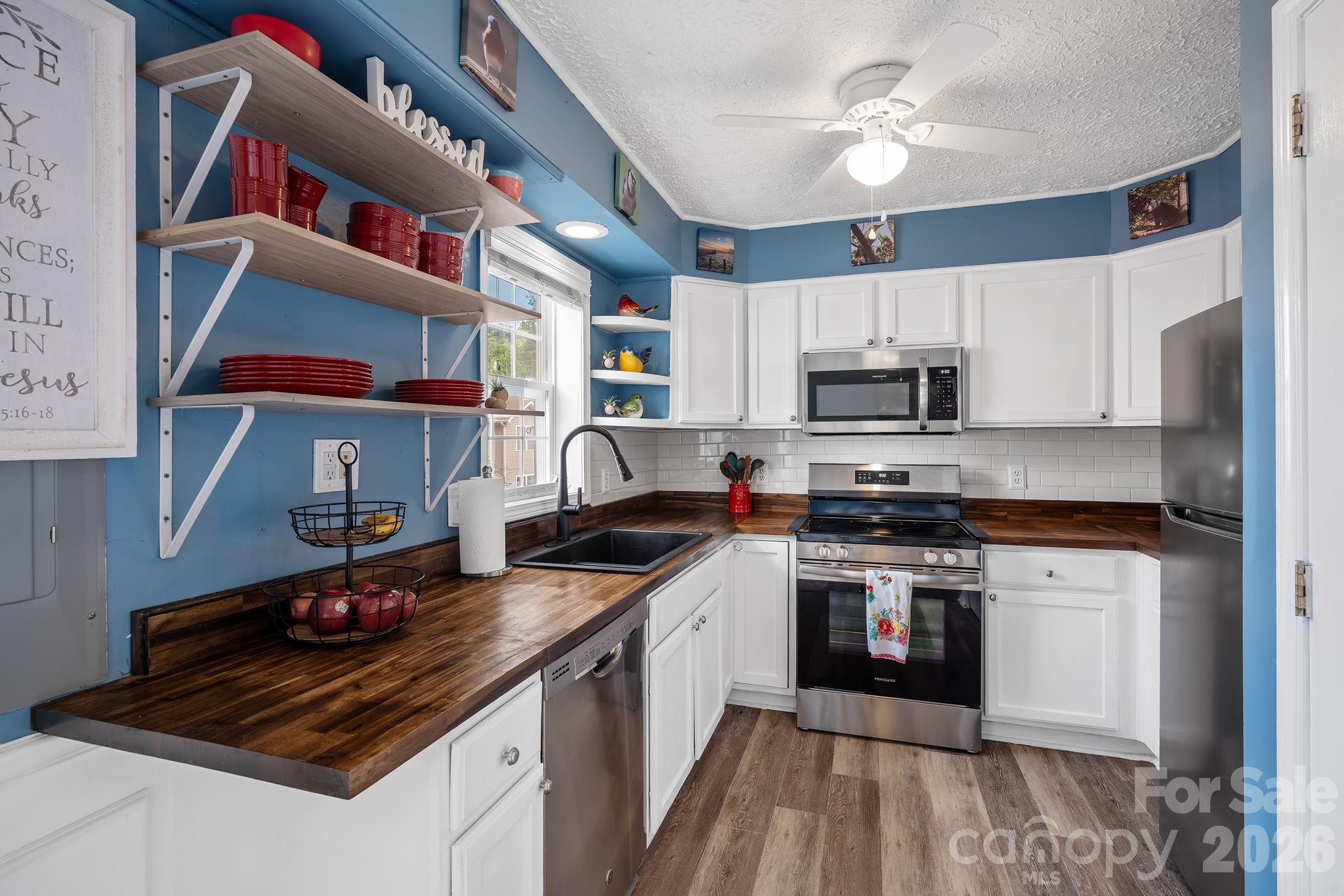109 Loch Haven Road Property Photo 6