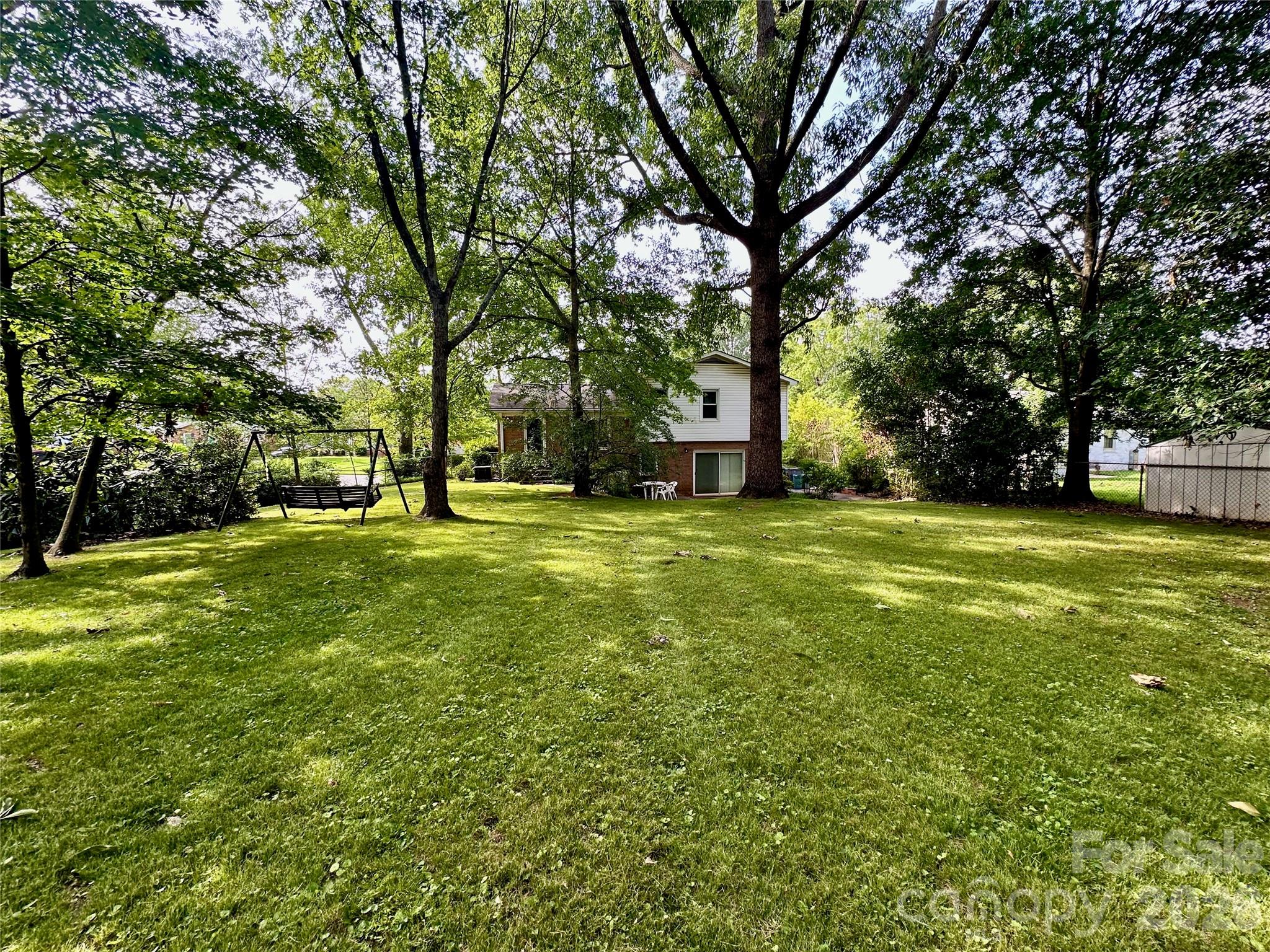 7200 Woodstock Drive Property Photo 7