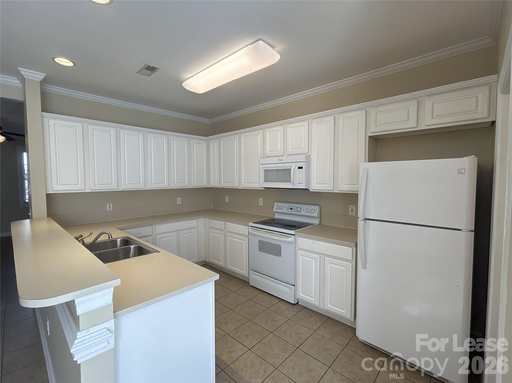 5619 Fetzer Avenue Property Photo 6