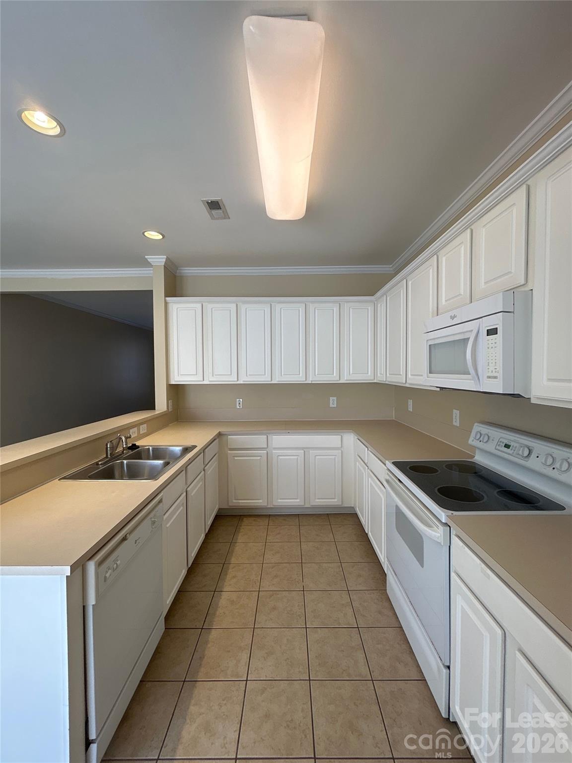 5619 Fetzer Avenue Property Photo 7