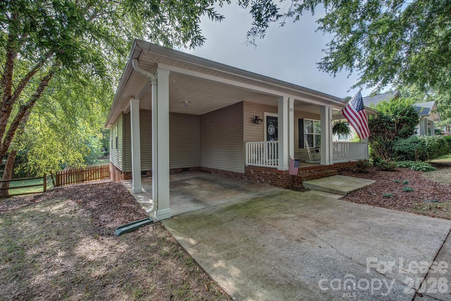 121 Pratt Street Property Photo 4
