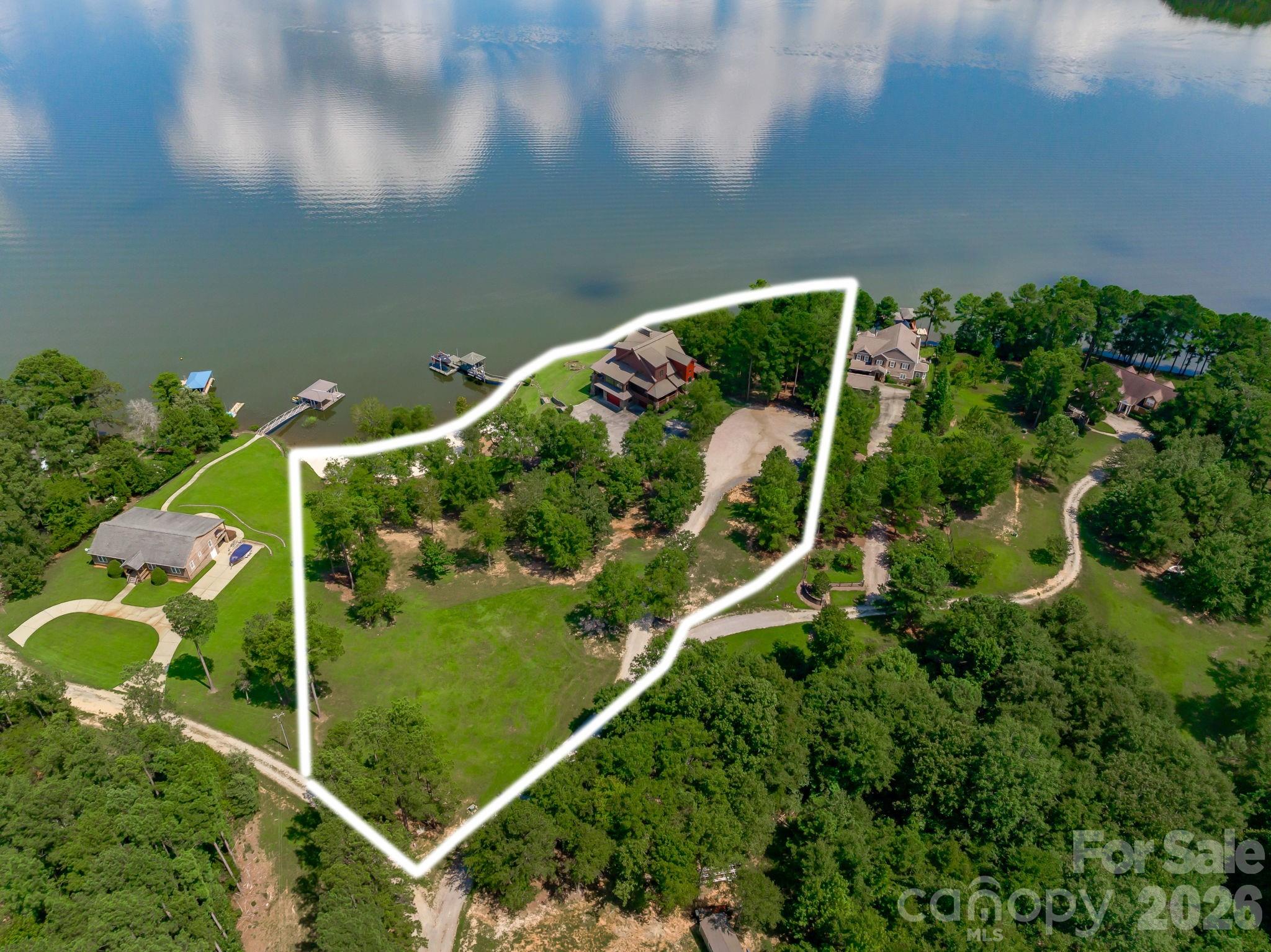 197 Smooth Rock Point Property Photo 5