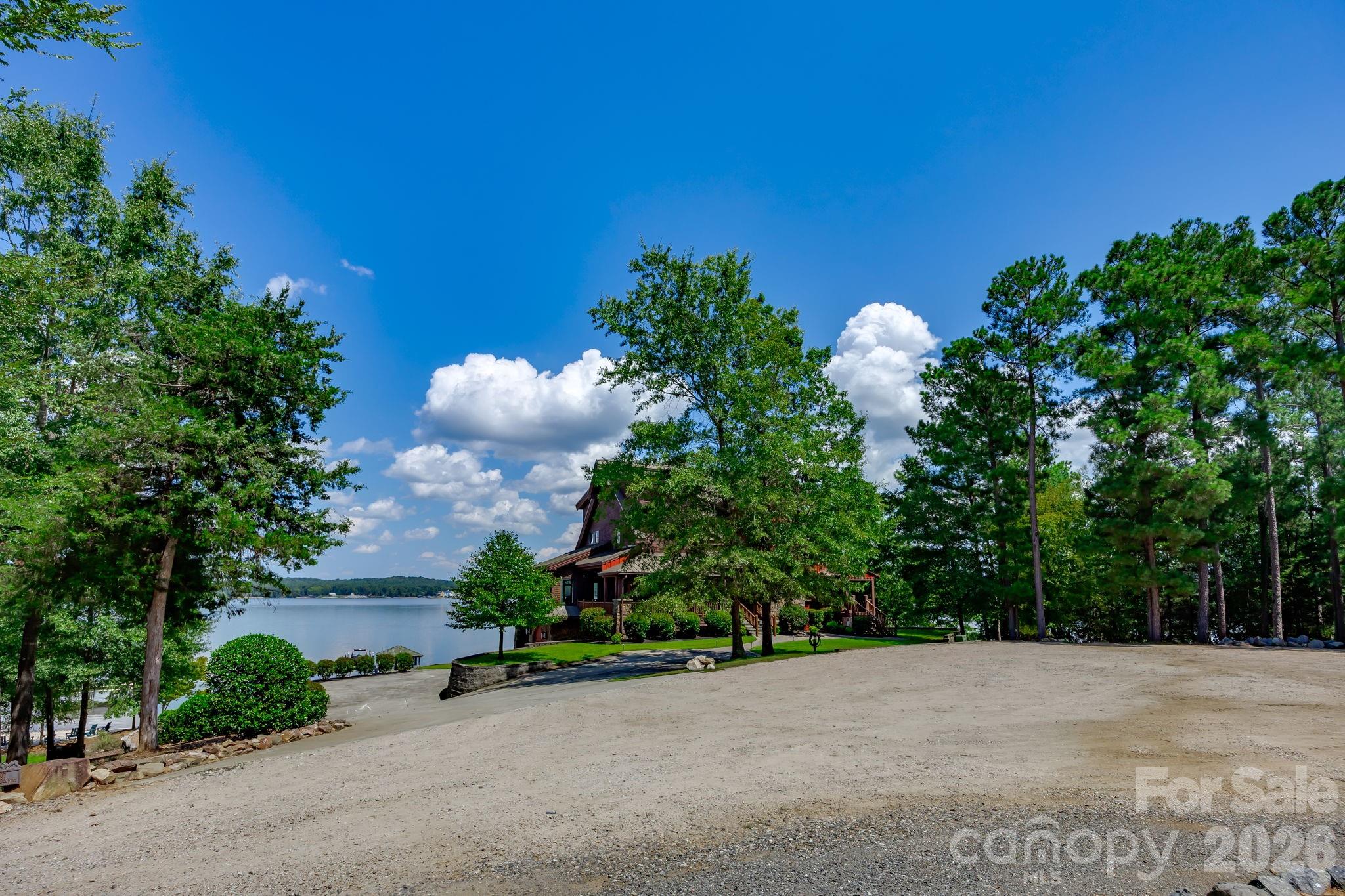 197 Smooth Rock Point Property Photo 42