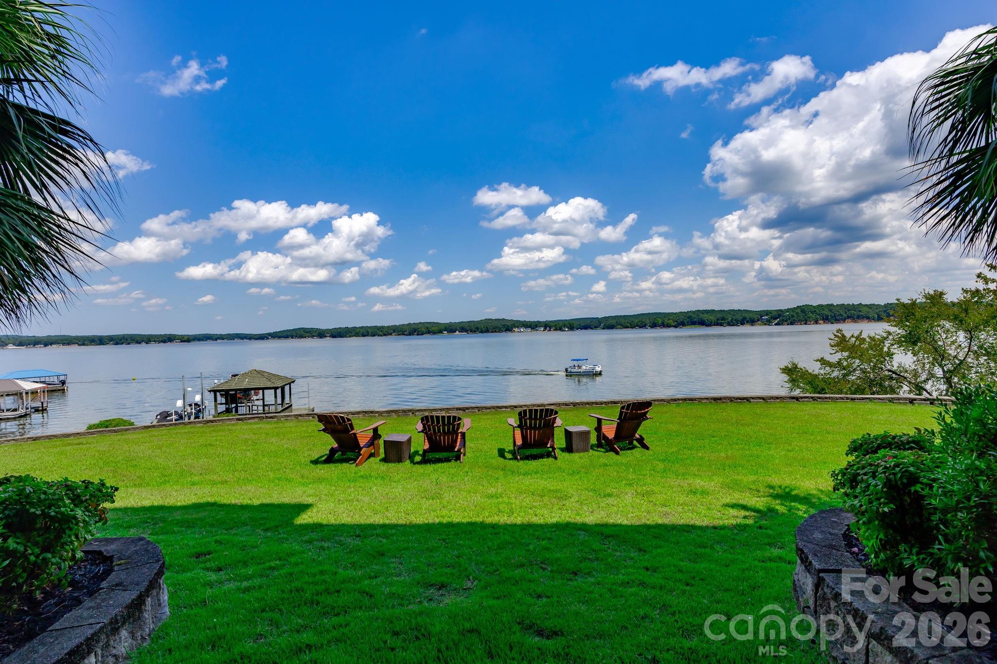 197 Smooth Rock Point Property Photo 44