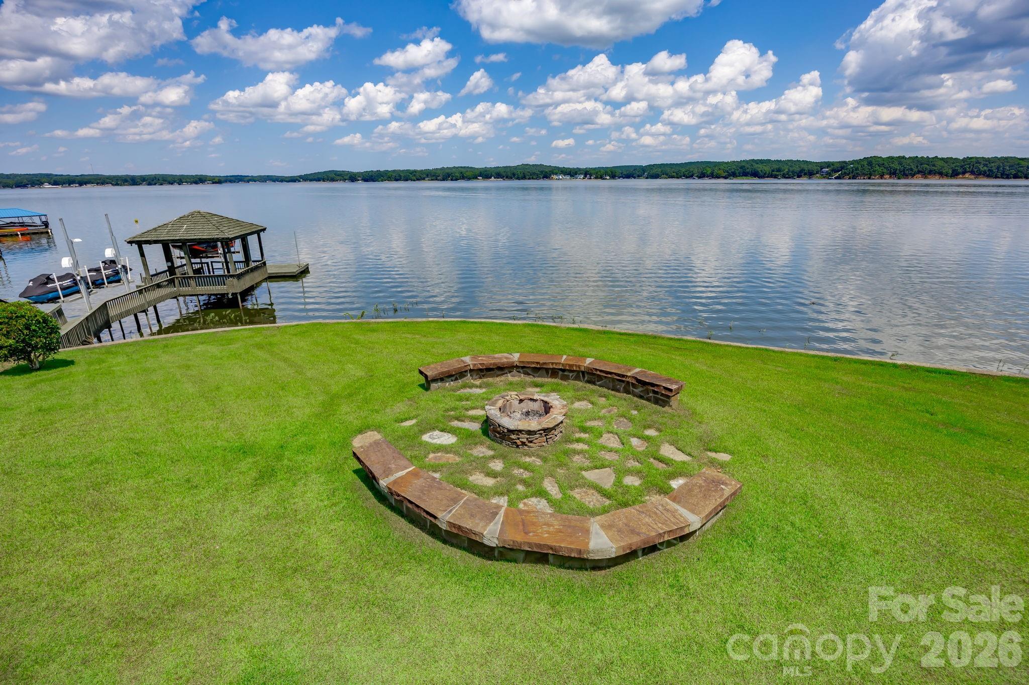 197 Smooth Rock Point Property Photo 45