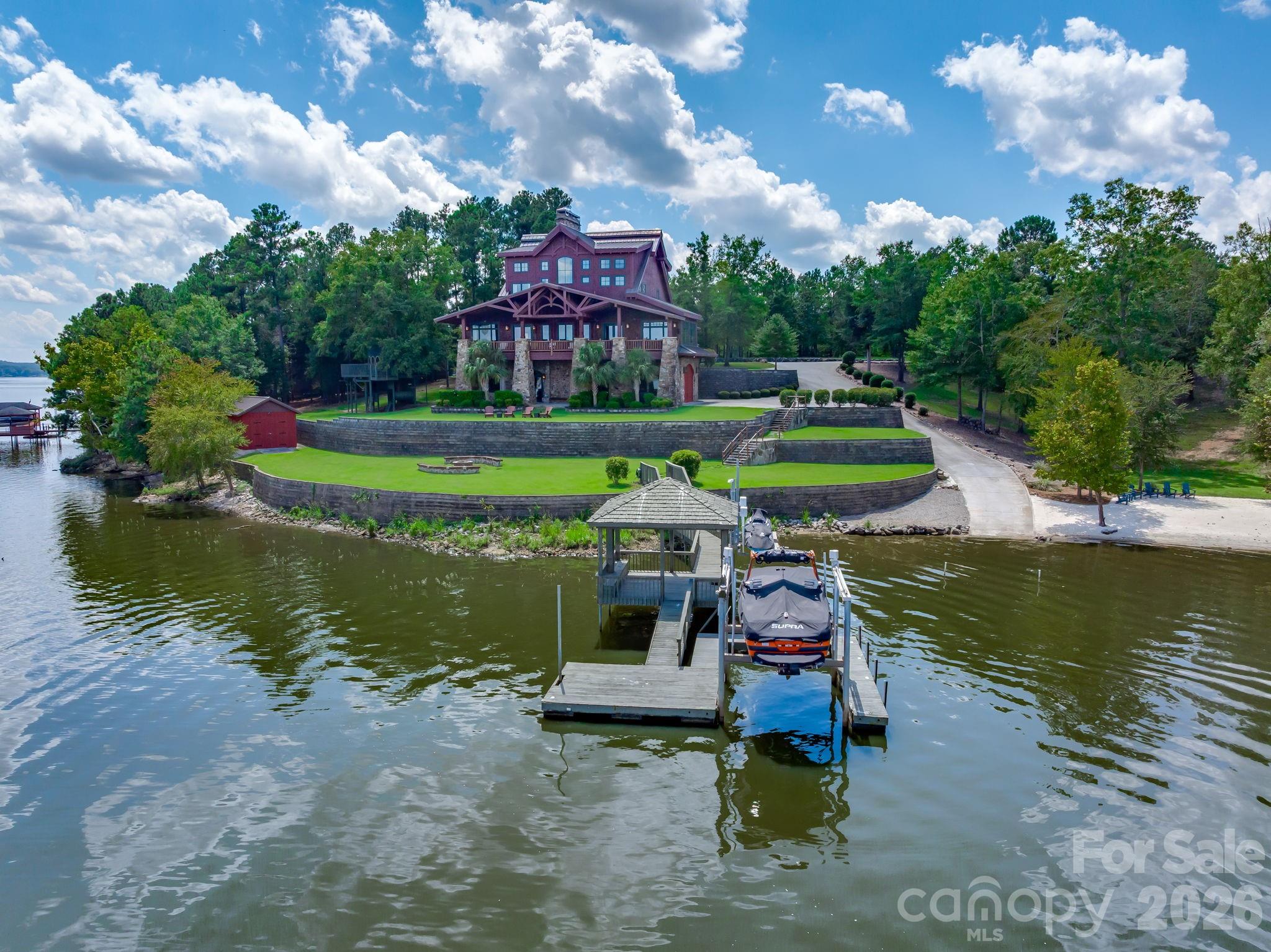 197 Smooth Rock Point Property Photo 48