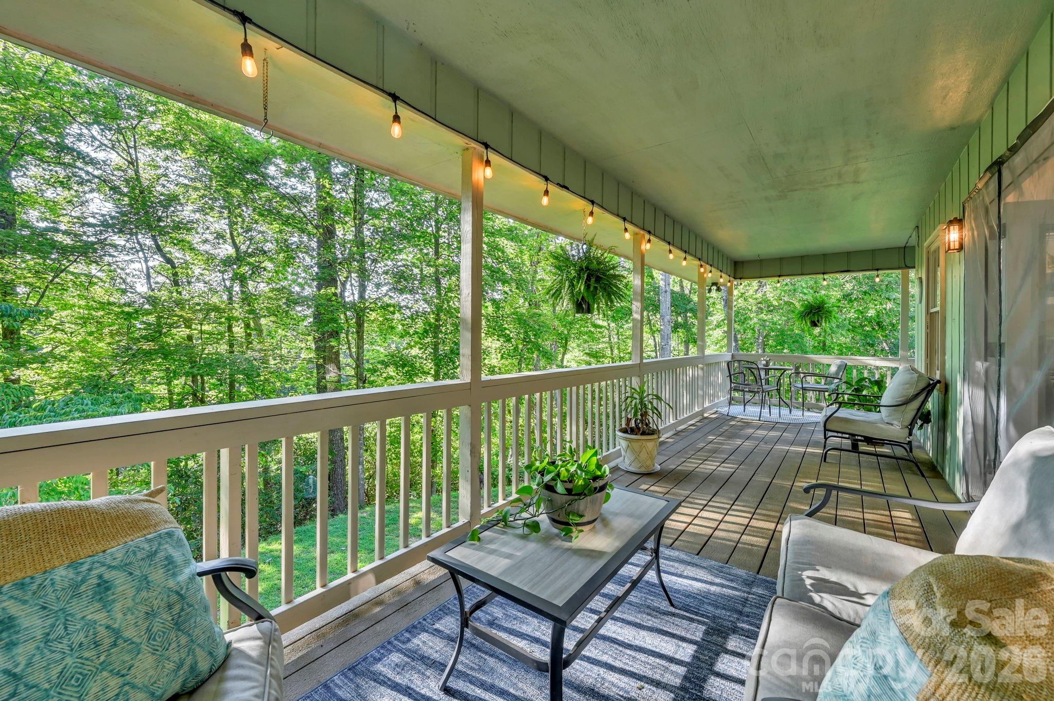 426 Meadowood Lane Property Photo 21